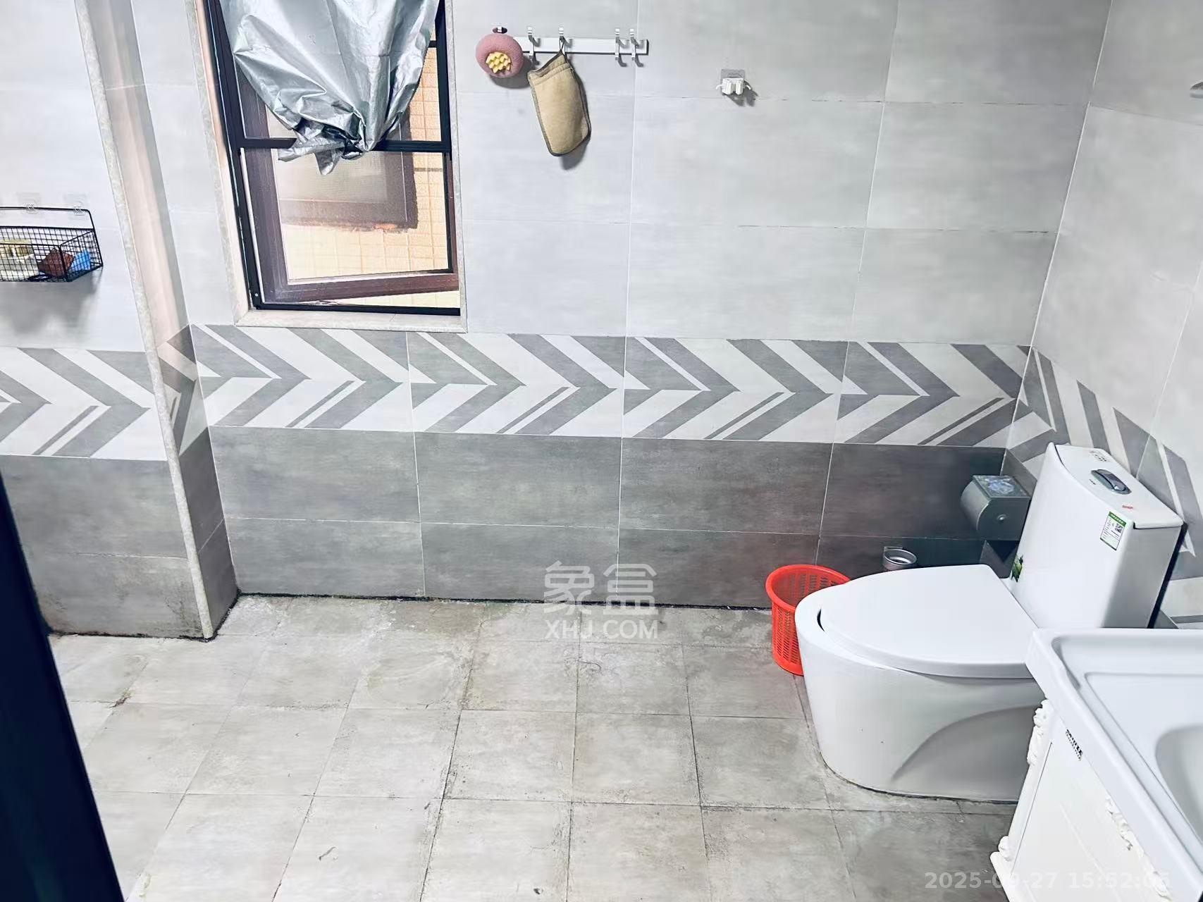 保利西海岸A区 4室2厅1卫 4000.0元/月 保利西海岸A区 4室2厅1卫 4000.0元/月室内图