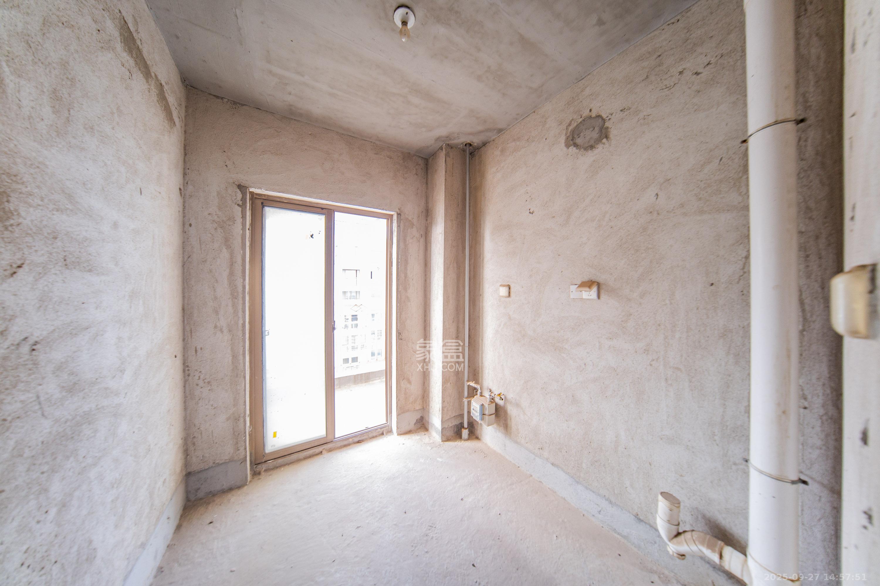 江滨家园 3室2厅1卫 50.88万 江滨家园 3室2厅1卫 50.88万厨房