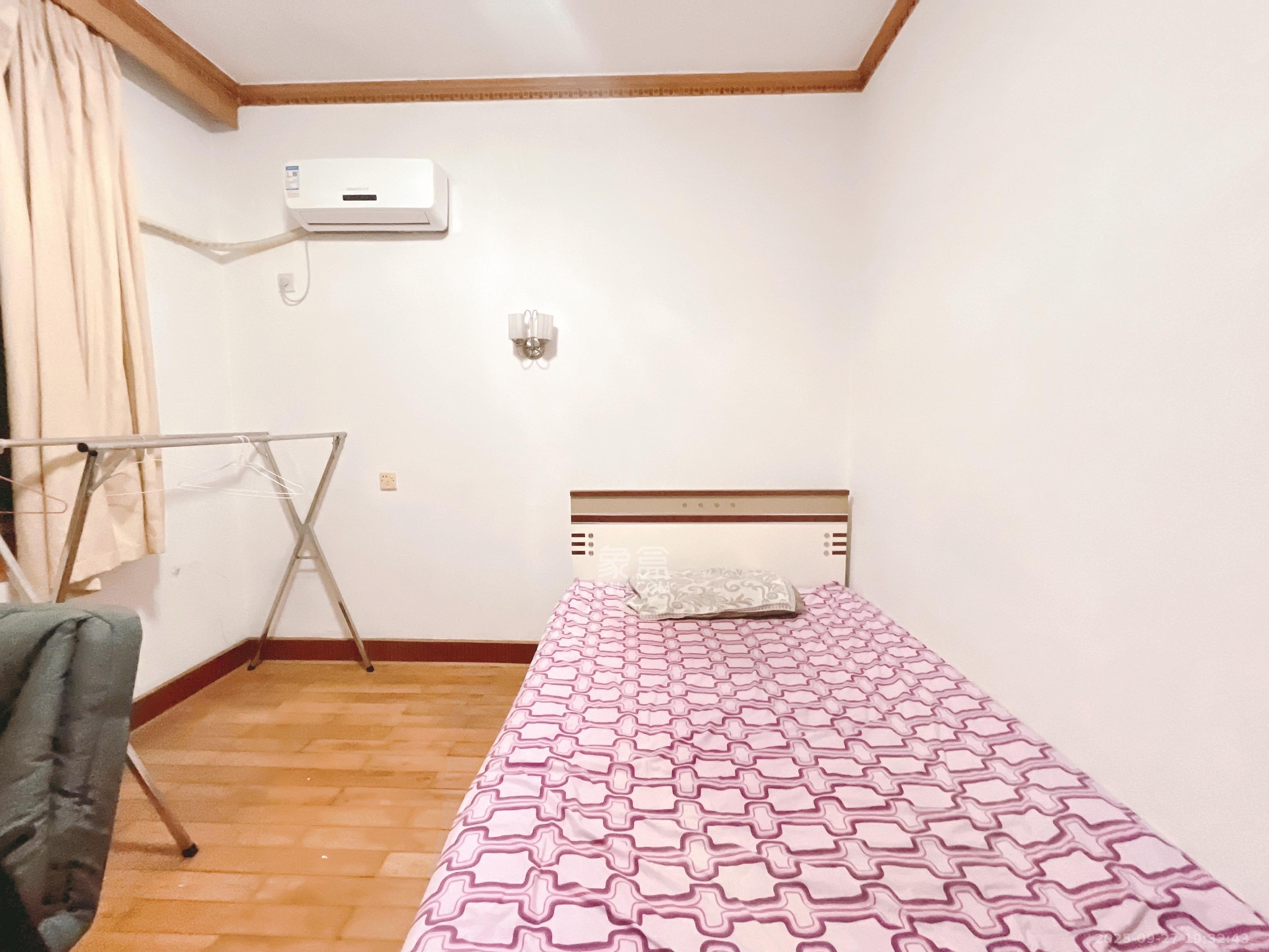 湖南日报宿舍  3室1厅1卫    2100.0元/月室内图