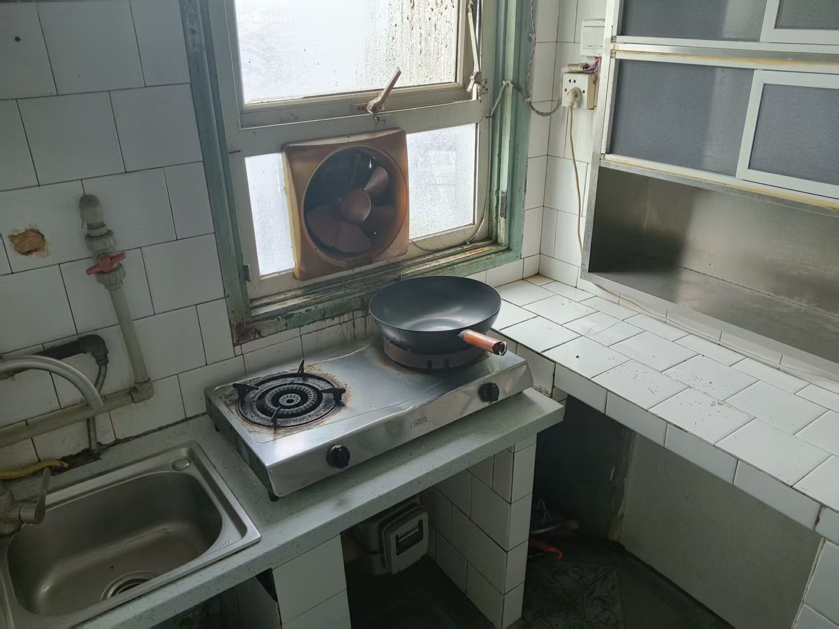 梓园社区(麻纺厂宿舍)  2室1厅1卫    15.0万室内图