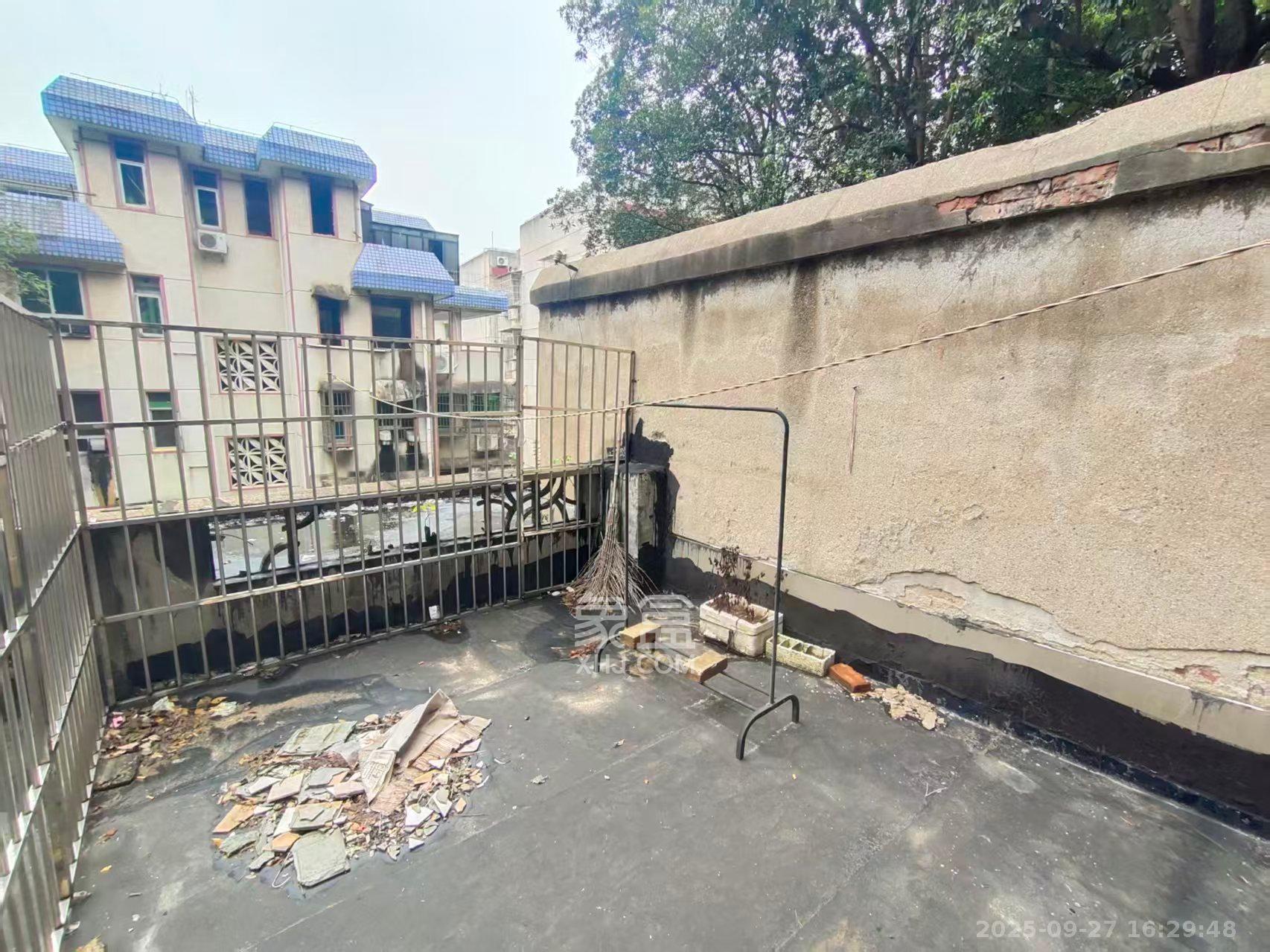 东瓜山一村 1室1厅1卫 800.0元/月 东瓜山一村 1室1厅1卫 800.0元/月室内图