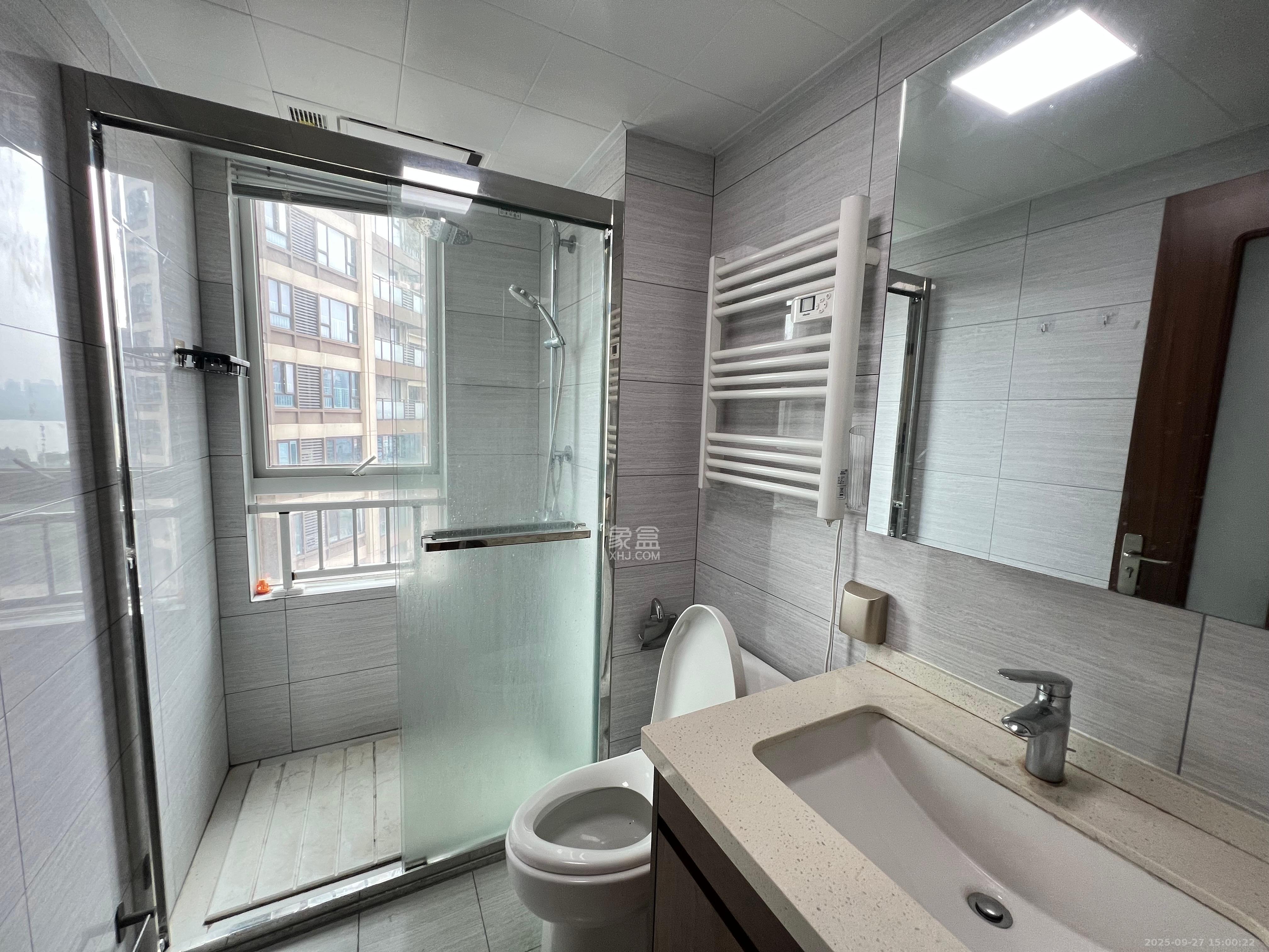 中欣楚天御府E区  3室2厅2卫    3800.0元/月室内图