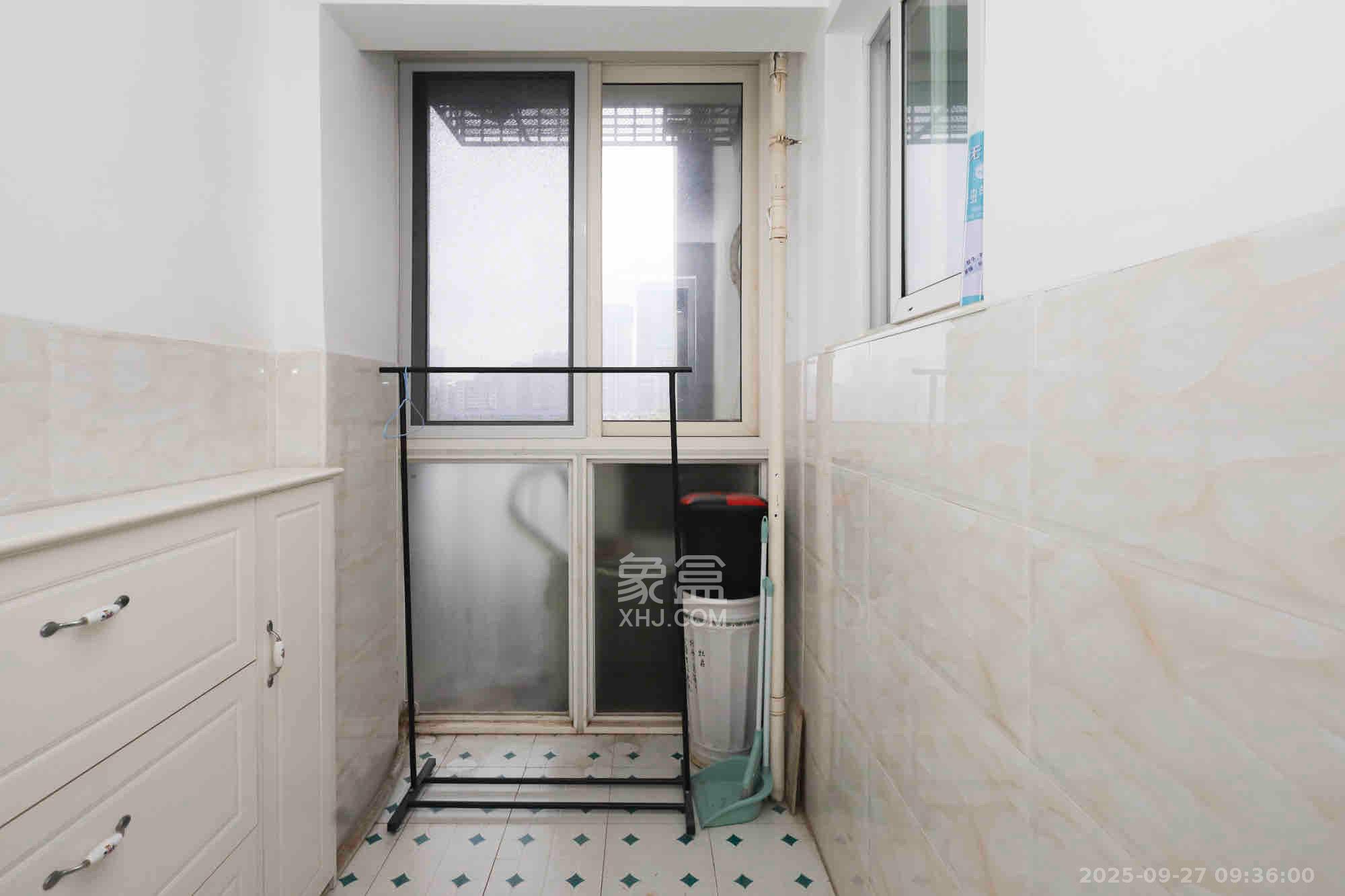 香麓丽舍 3室2厅1卫 2600.0元/月 香麓丽舍 3室2厅1卫 2600.0元/月室内图