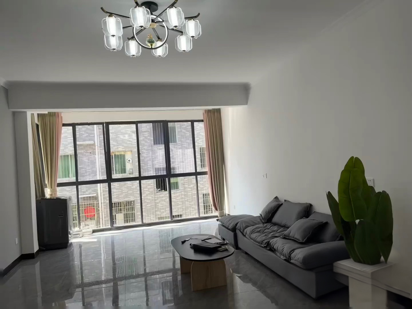 立新长湖安置区(水映豪廷安置房) 3室2厅1卫 1000.0元/月 立新长湖安置区(水映豪廷安置房) 3室2厅1卫 1000.0元/月户型图