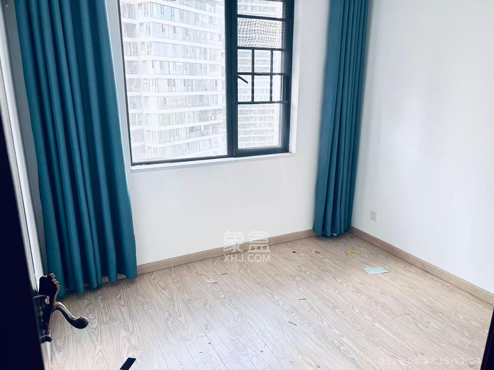 保利西海岸A区 4室2厅1卫 4000.0元/月 保利西海岸A区 4室2厅1卫 4000.0元/月室内图