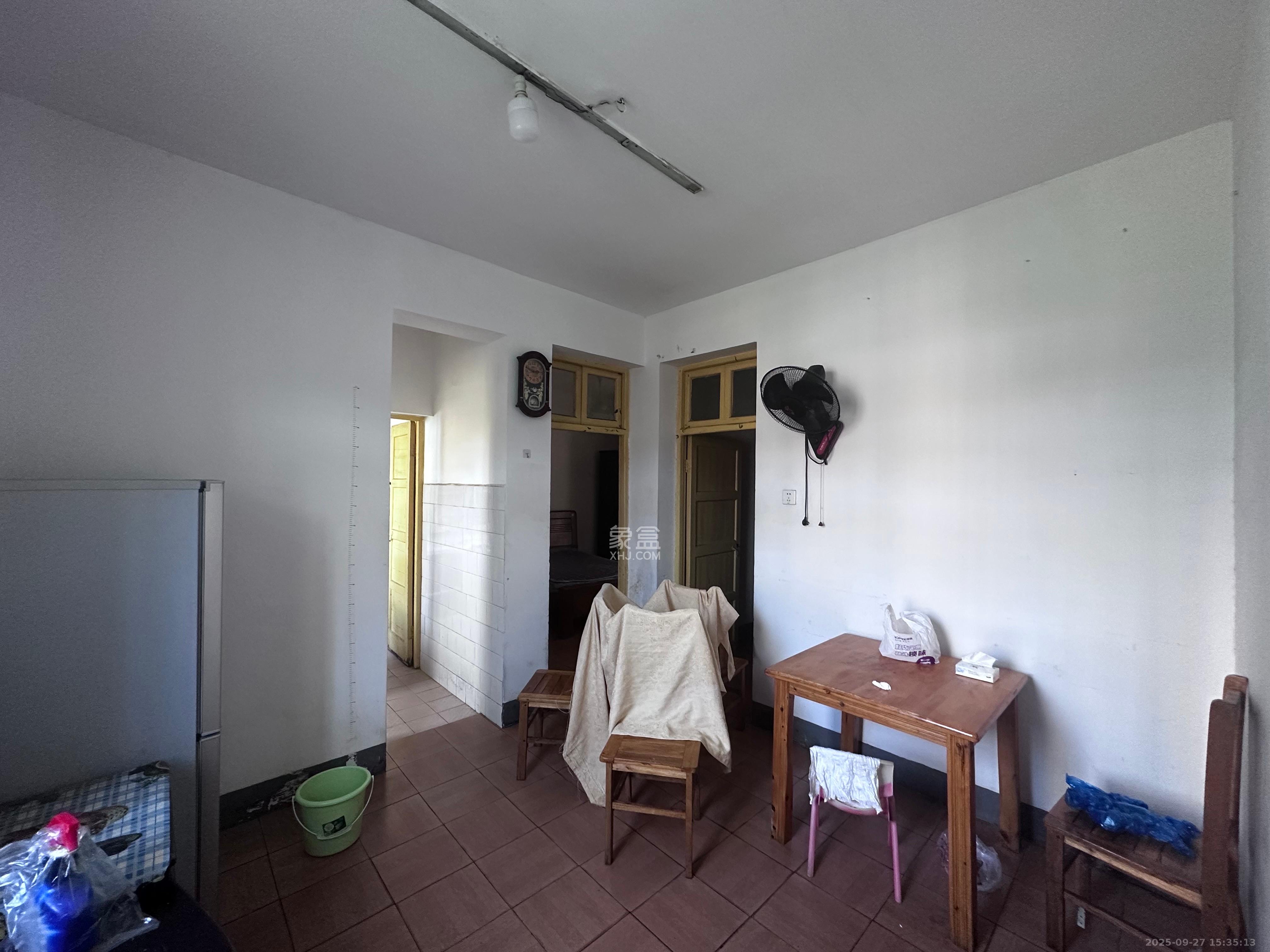 火星一片 2室1厅1卫 1400.0元/月 火星一片 2室1厅1卫 1400.0元/月室内图