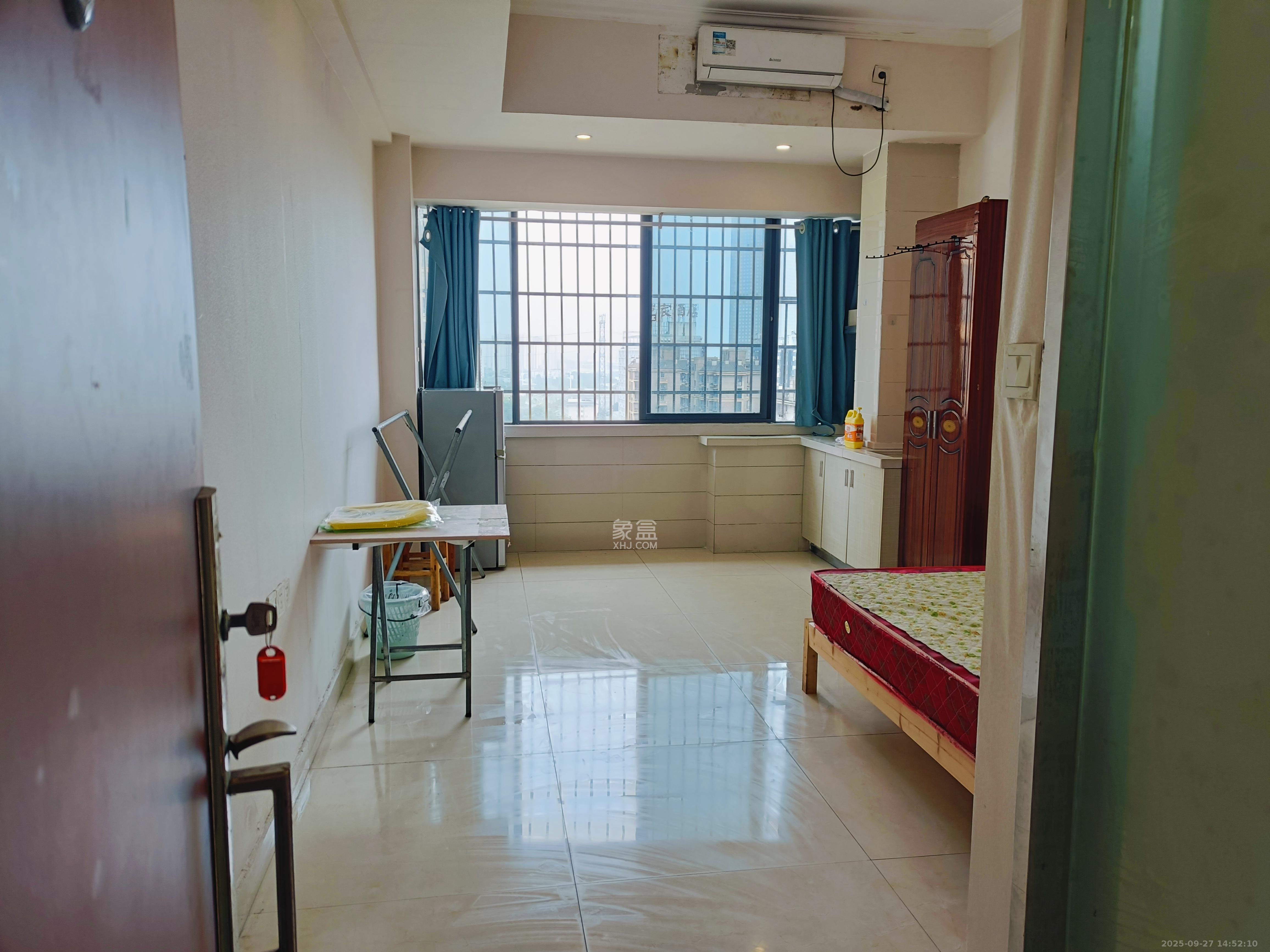 佐佑大厦 1室1厅1卫 800.0元/月 佐佑大厦 1室1厅1卫 800.0元/月室内图