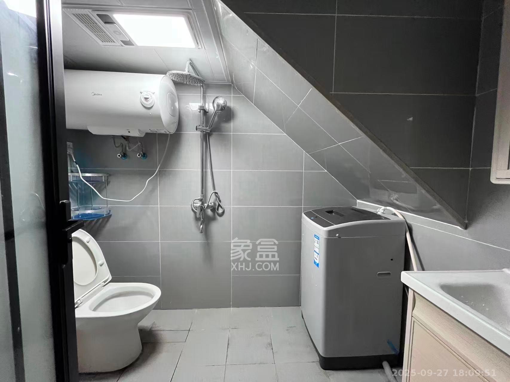 启迪协信中心  2室1厅1卫    2300.0元/月室内图