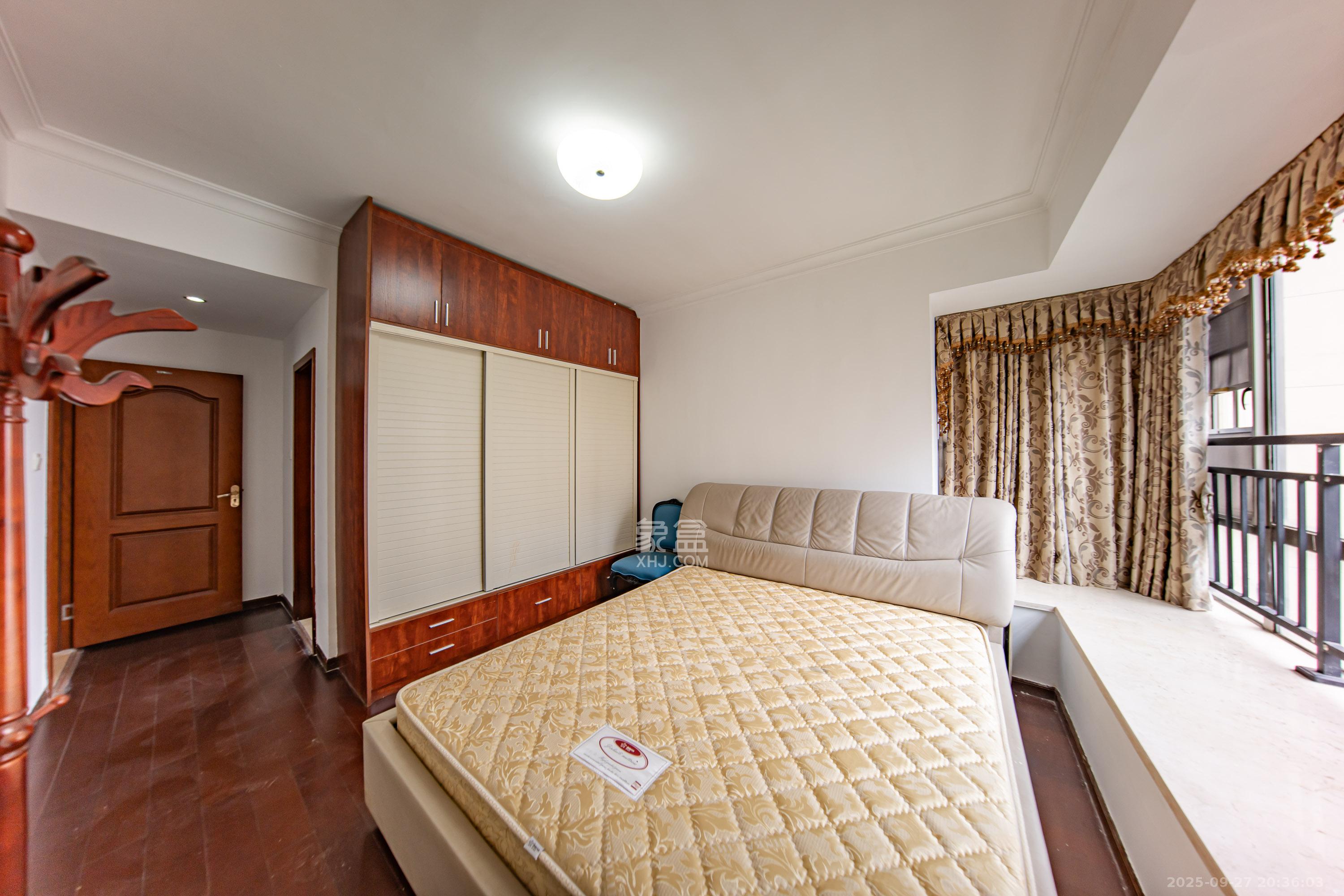 江山帝景雅典  3室2厅2卫    93.8万 江山帝景雅典  3室2厅2卫    93.8万卧室