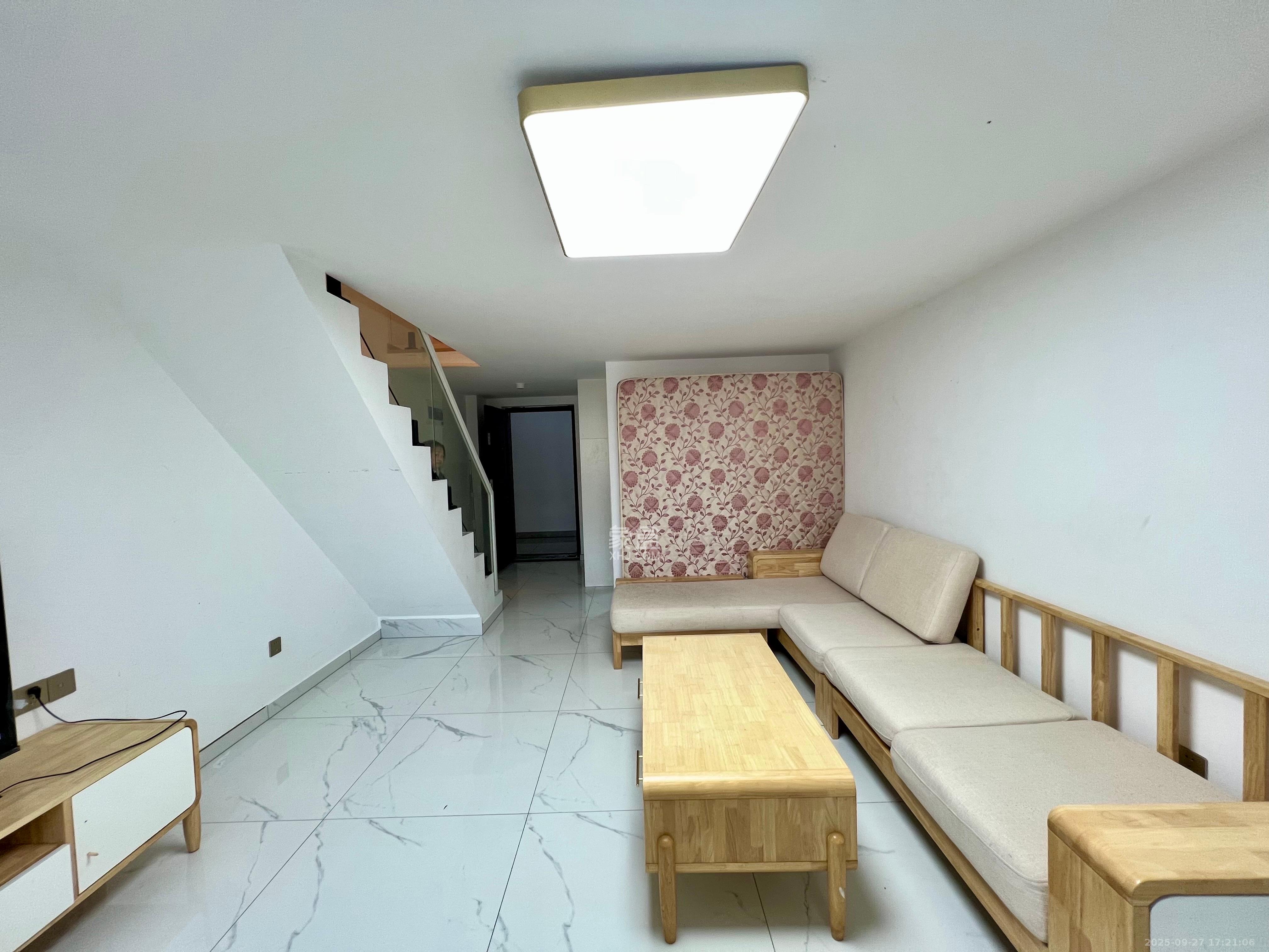 福晟钱隆国际(晟冉景苑) 2室0厅0卫 2000.0元/月 福晟钱隆国际(晟冉景苑) 2室0厅0卫 2000.0元/月室内图