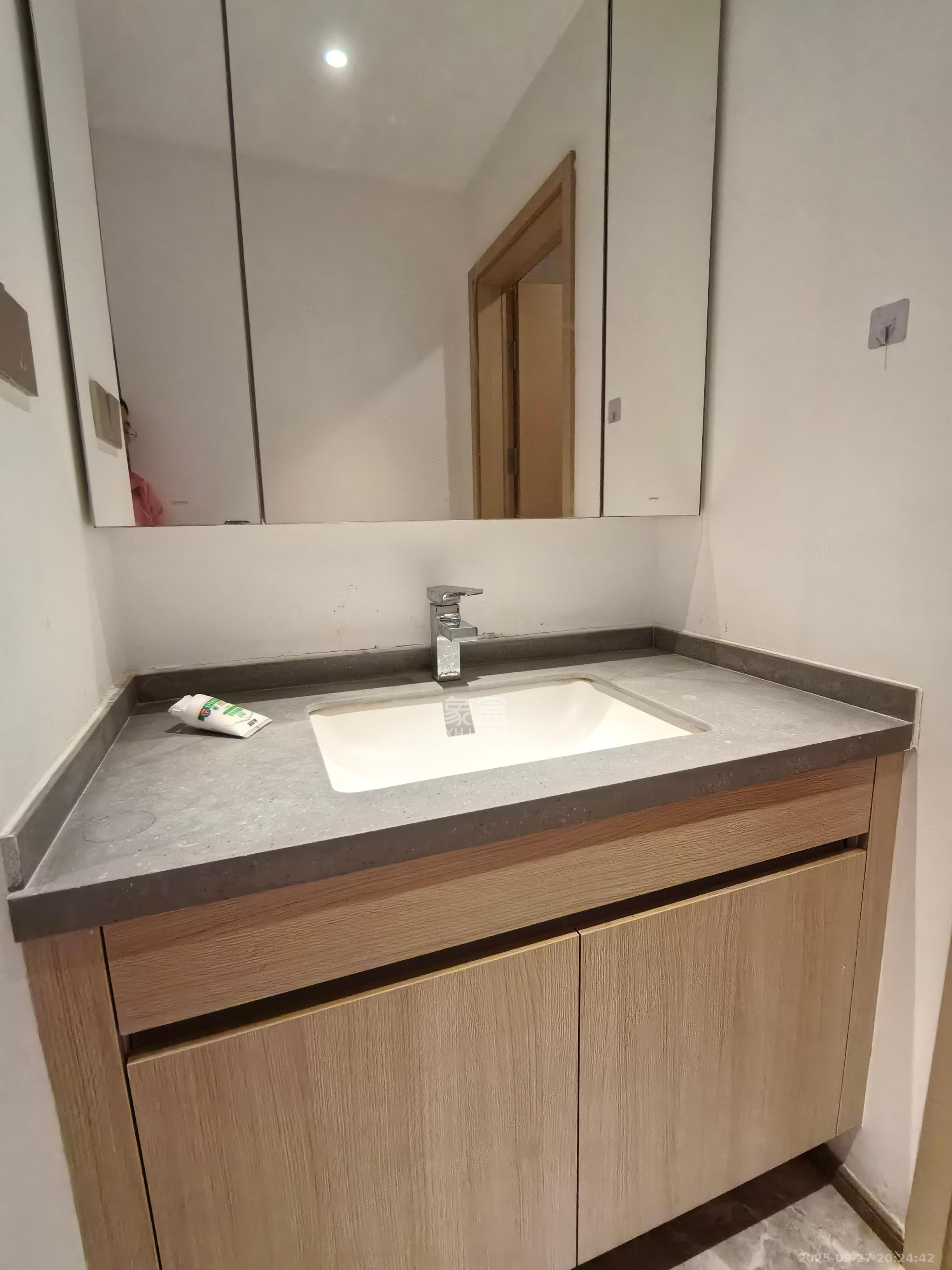 复地滨江金融中心 3室2厅2卫 3900.0元/月 复地滨江金融中心 3室2厅2卫 3900.0元/月室内图