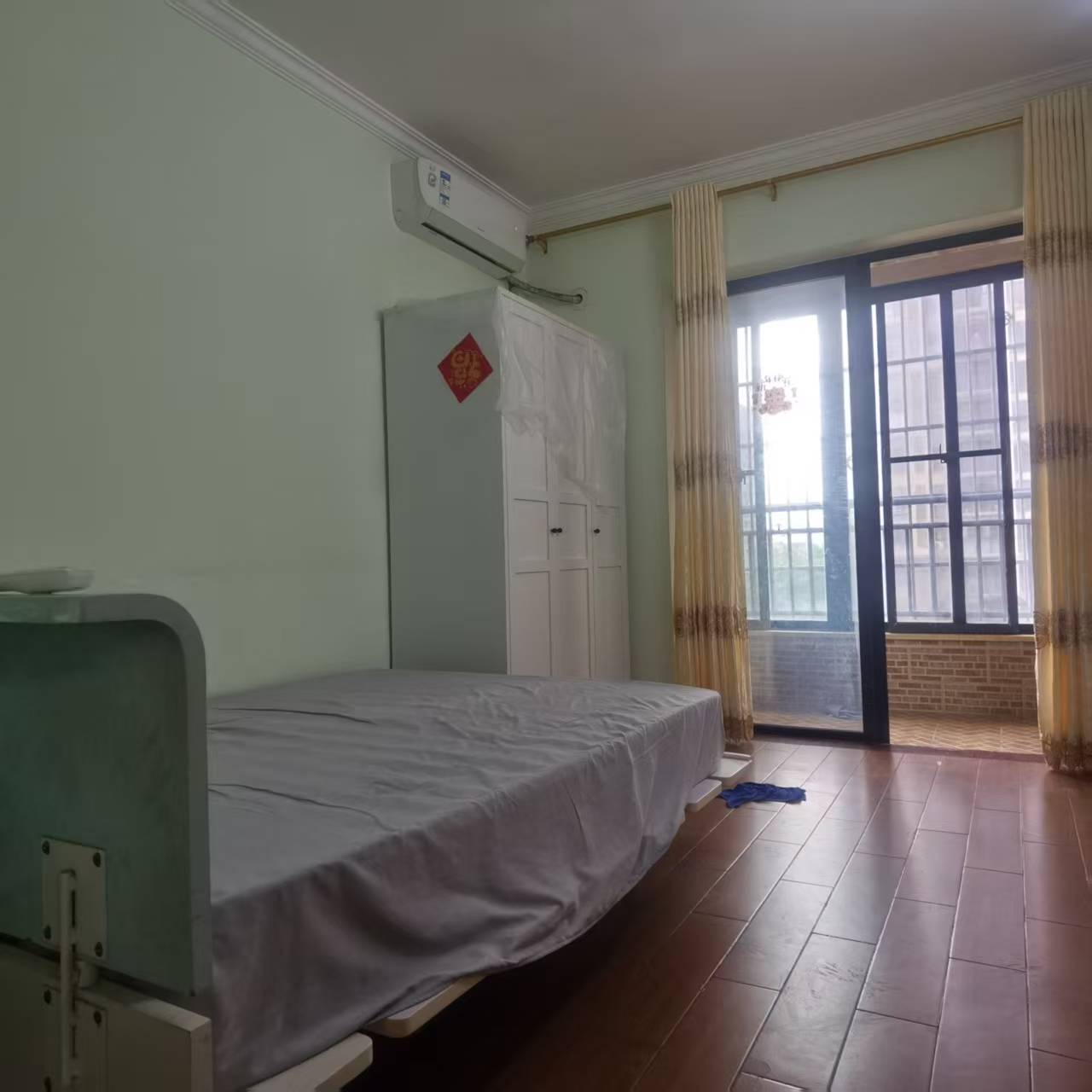 五源河公寓A区 3室2厅2卫 2500.0元/月 五源河公寓A区 3室2厅2卫 2500.0元/月室内图