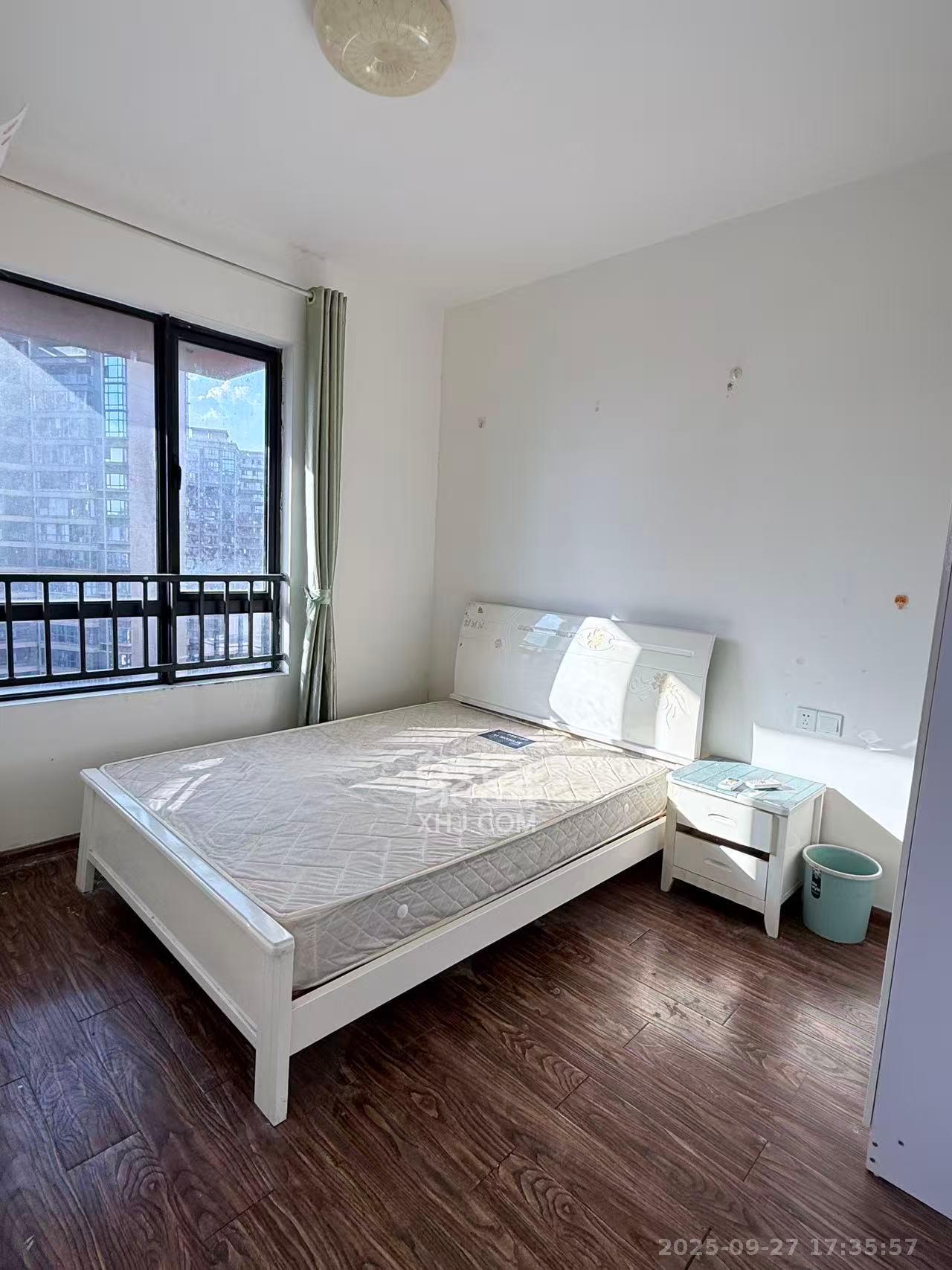 荣悦台  3室2厅2卫    3300.0元/月室内图