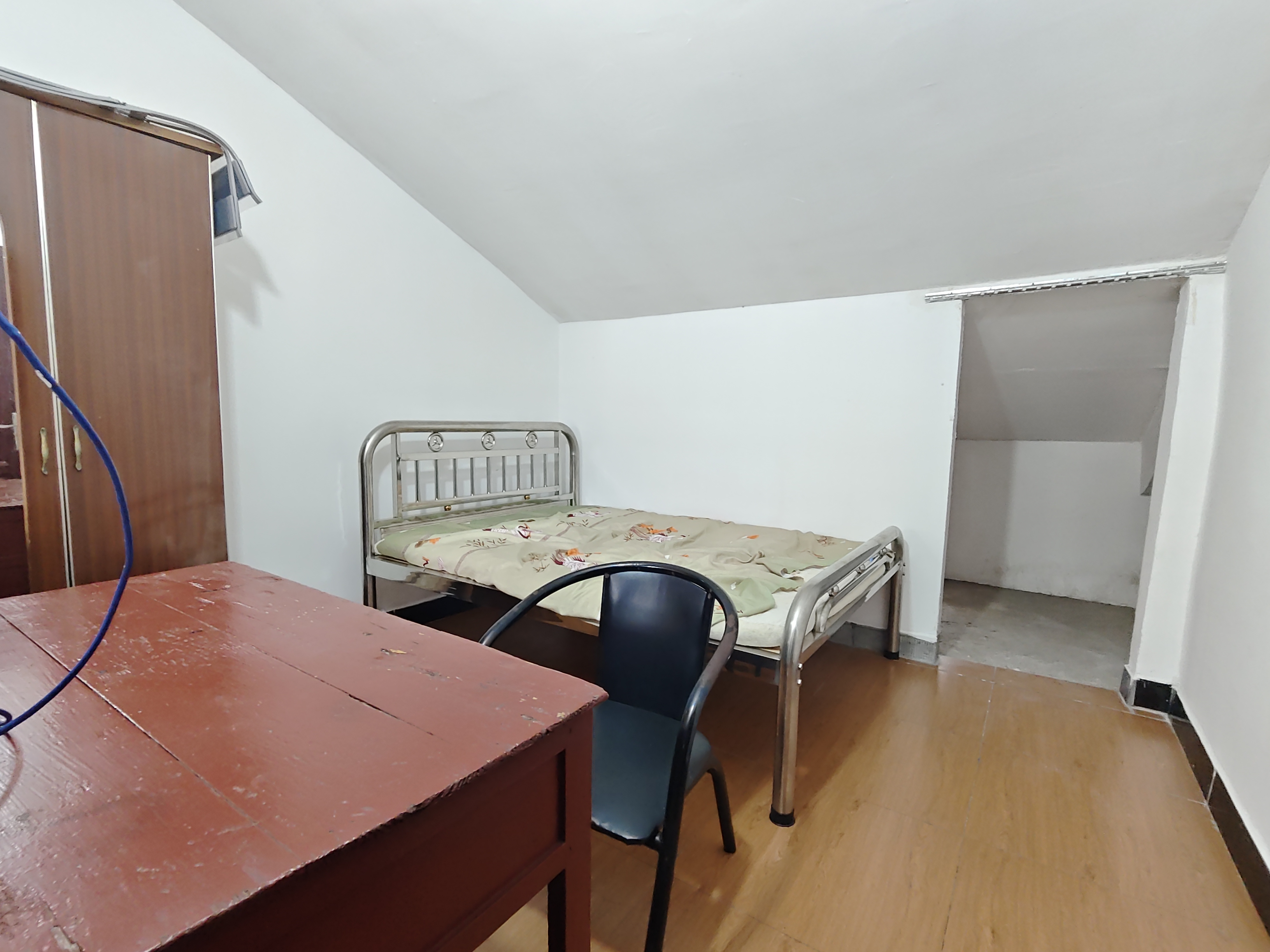 幸福里 3室1厅1卫 400.0元/月 幸福里 3室1厅1卫 400.0元/月室内图