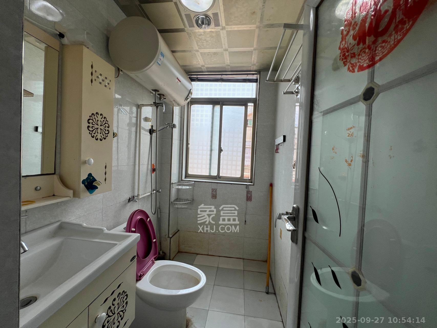 洪西安置小区(洪缘小区) 2室2厅1卫 1600.0元/月 洪西安置小区(洪缘小区) 2室2厅1卫 1600.0元/月室内图