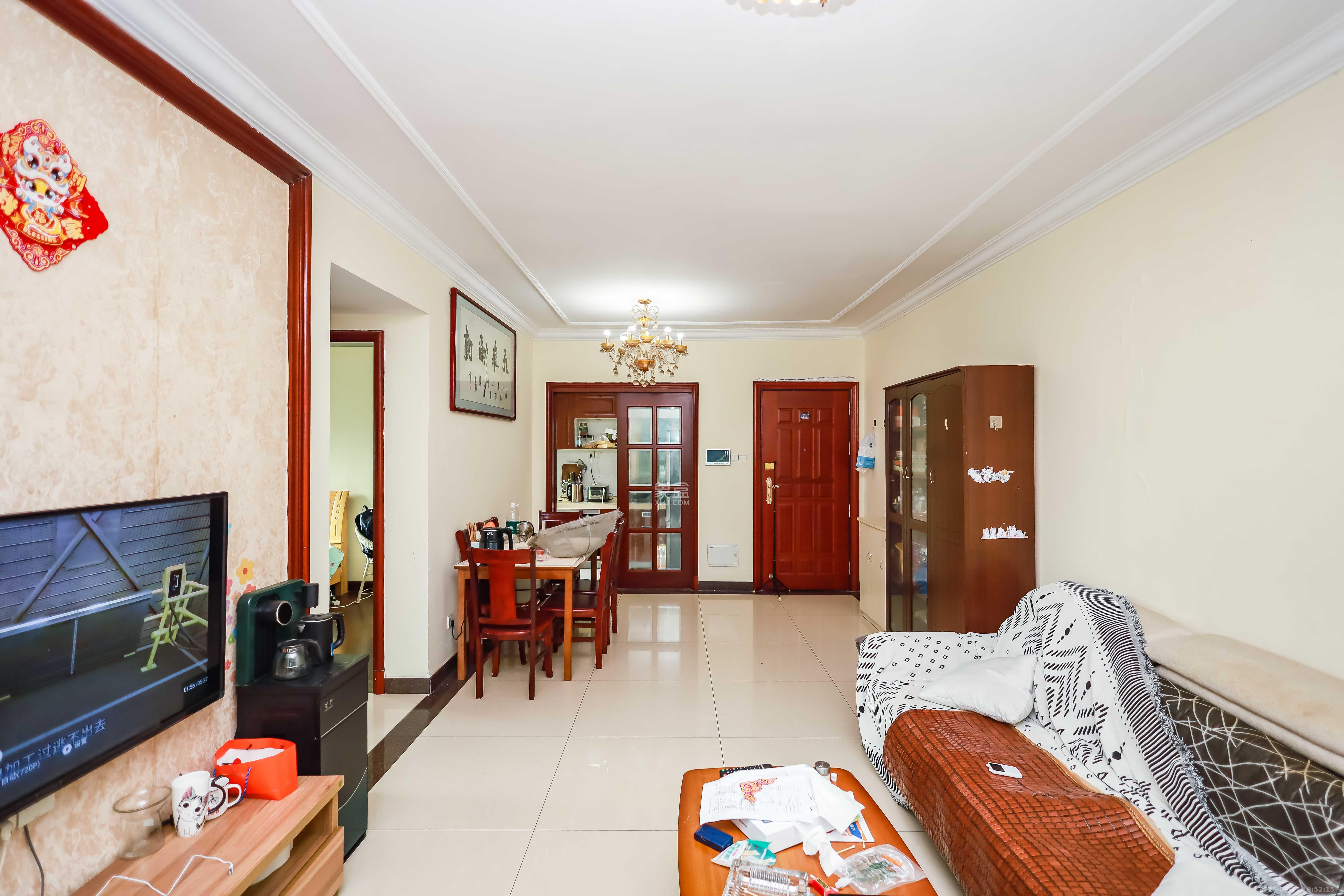 恒大华府 2室2厅1卫 120.0万 恒大华府 2室2厅1卫 120.0万客厅