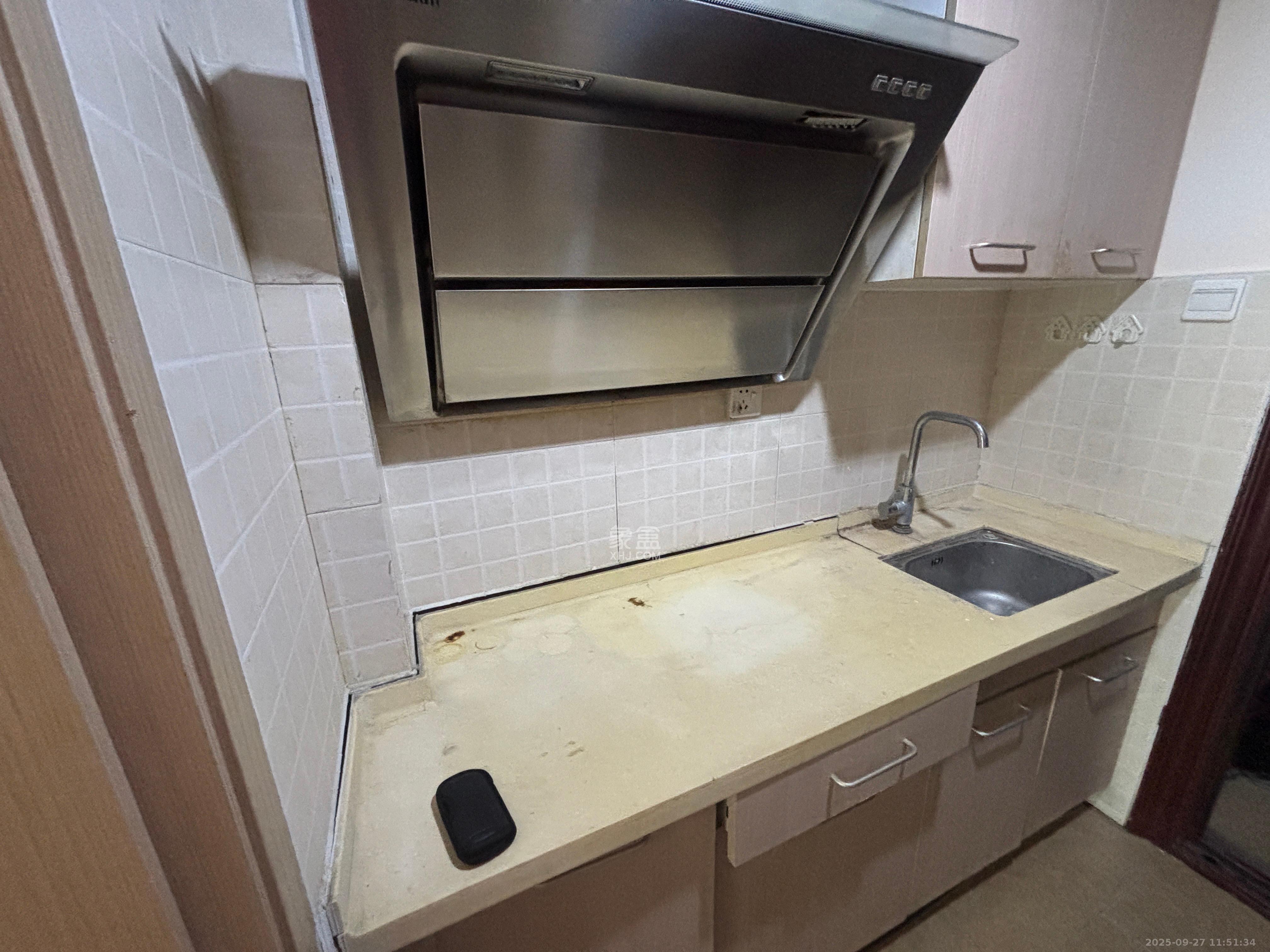 花漾年华(桂花园) 1室1厅1卫 1000.0元/月 花漾年华(桂花园) 1室1厅1卫 1000.0元/月室内图