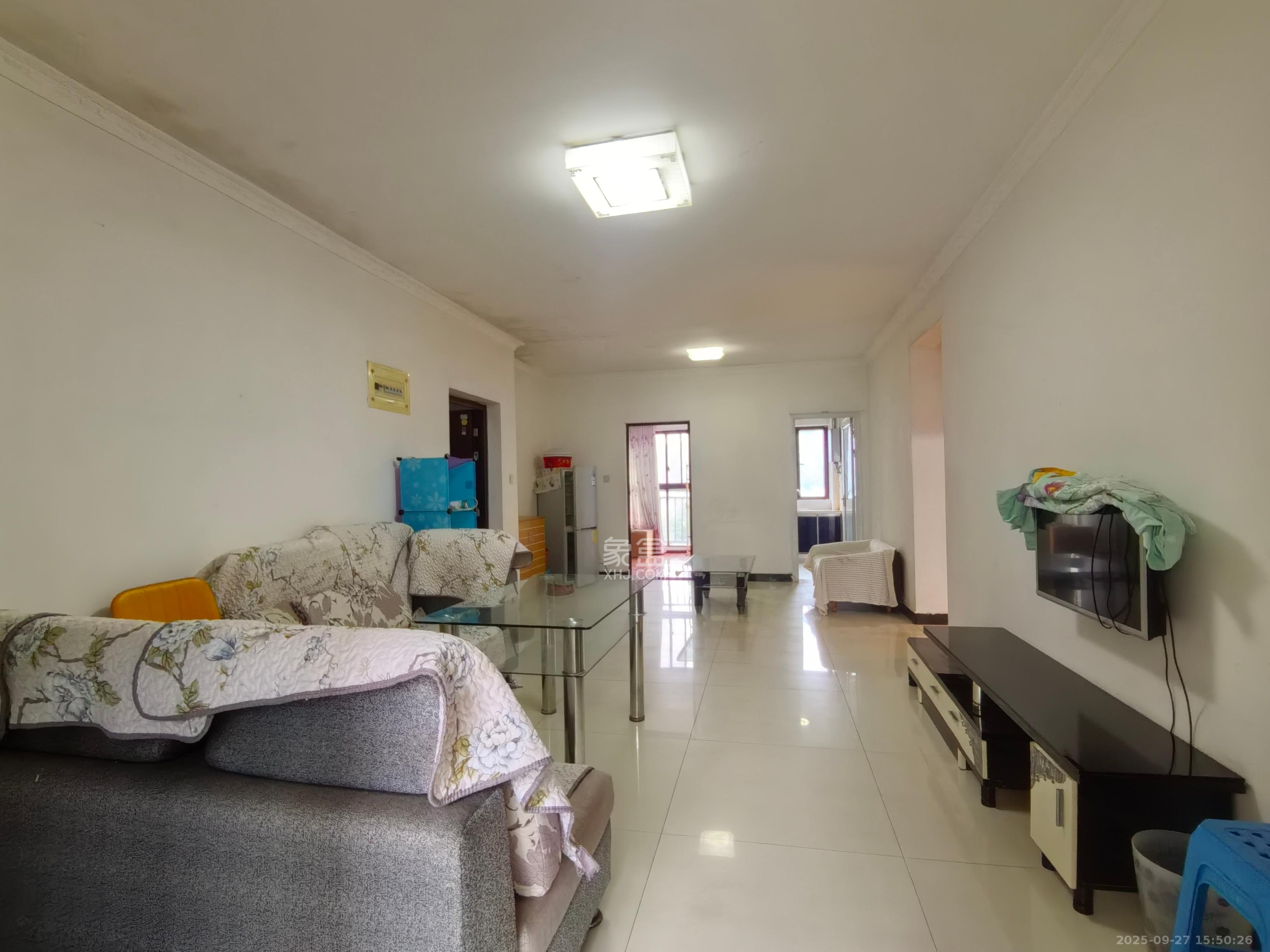 保利麓谷林语E区  3室2厅1卫    2300.0元/月室内图