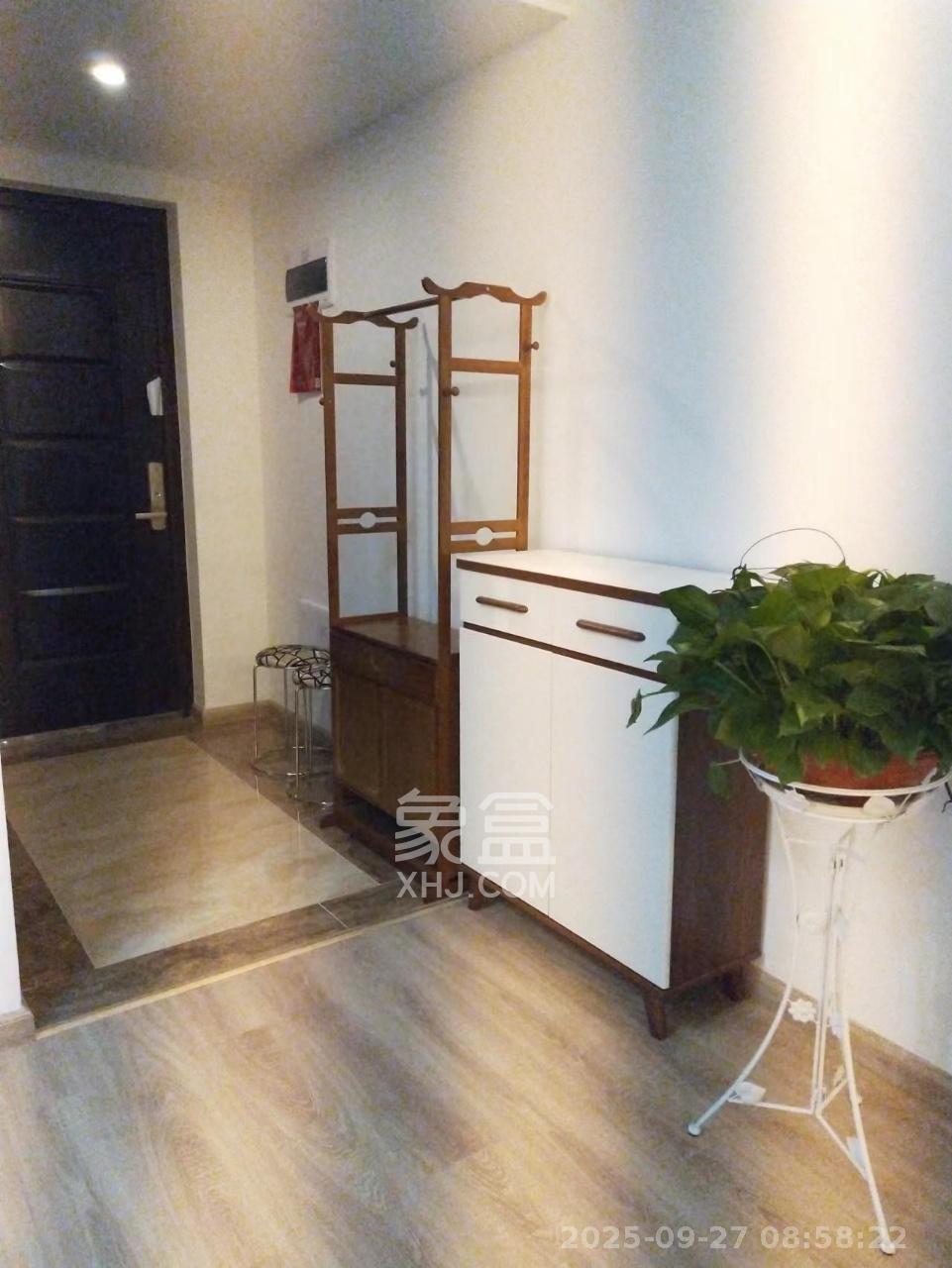 汇金城/嘉华城(二期、三期) 3室2厅2卫 2800.0元/月 汇金城/嘉华城(二期、三期) 3室2厅2卫 2800.0元/月室内图