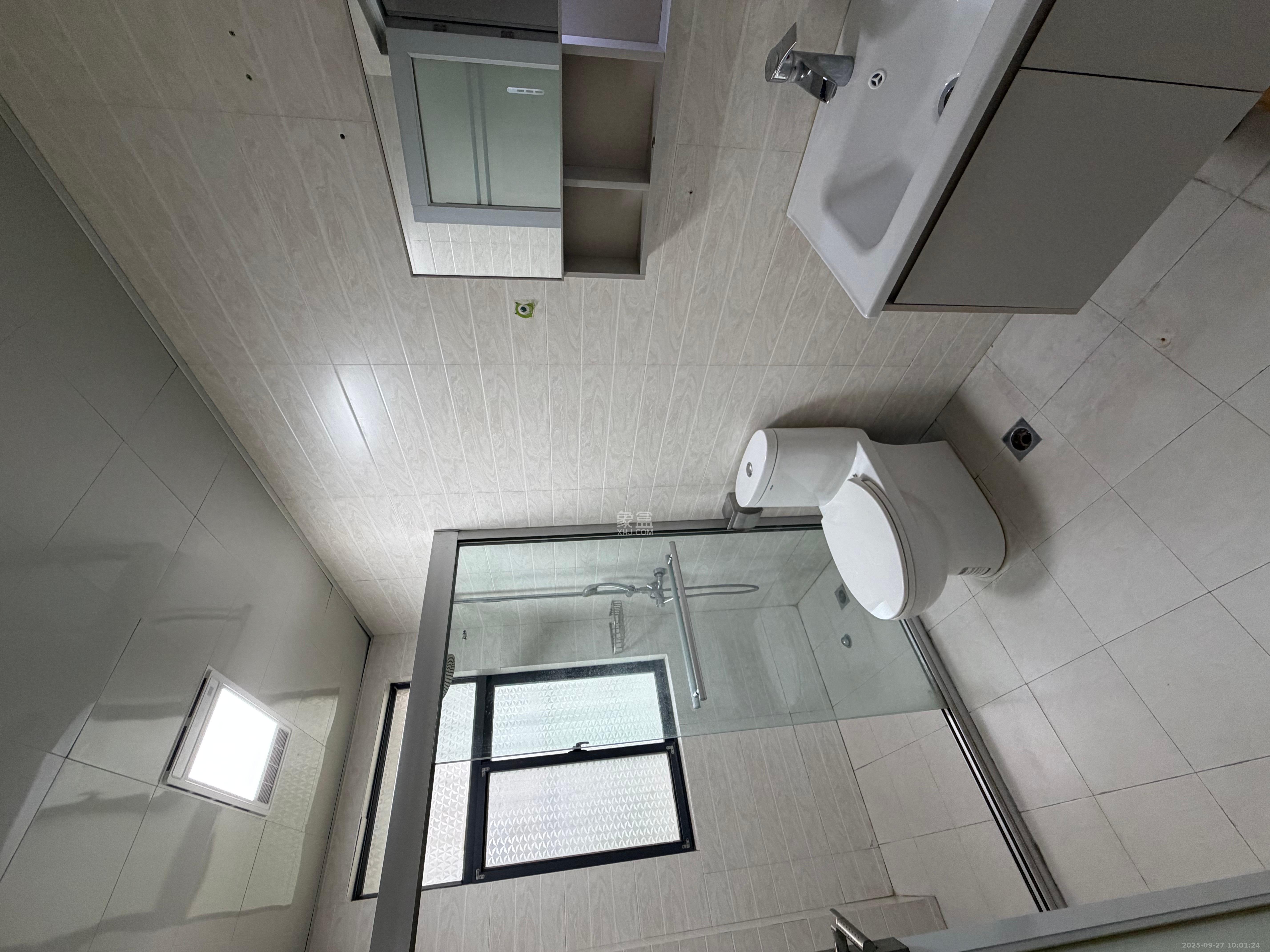 星城映象 3室2厅2卫 2700.0元/月 星城映象 3室2厅2卫 2700.0元/月室内图