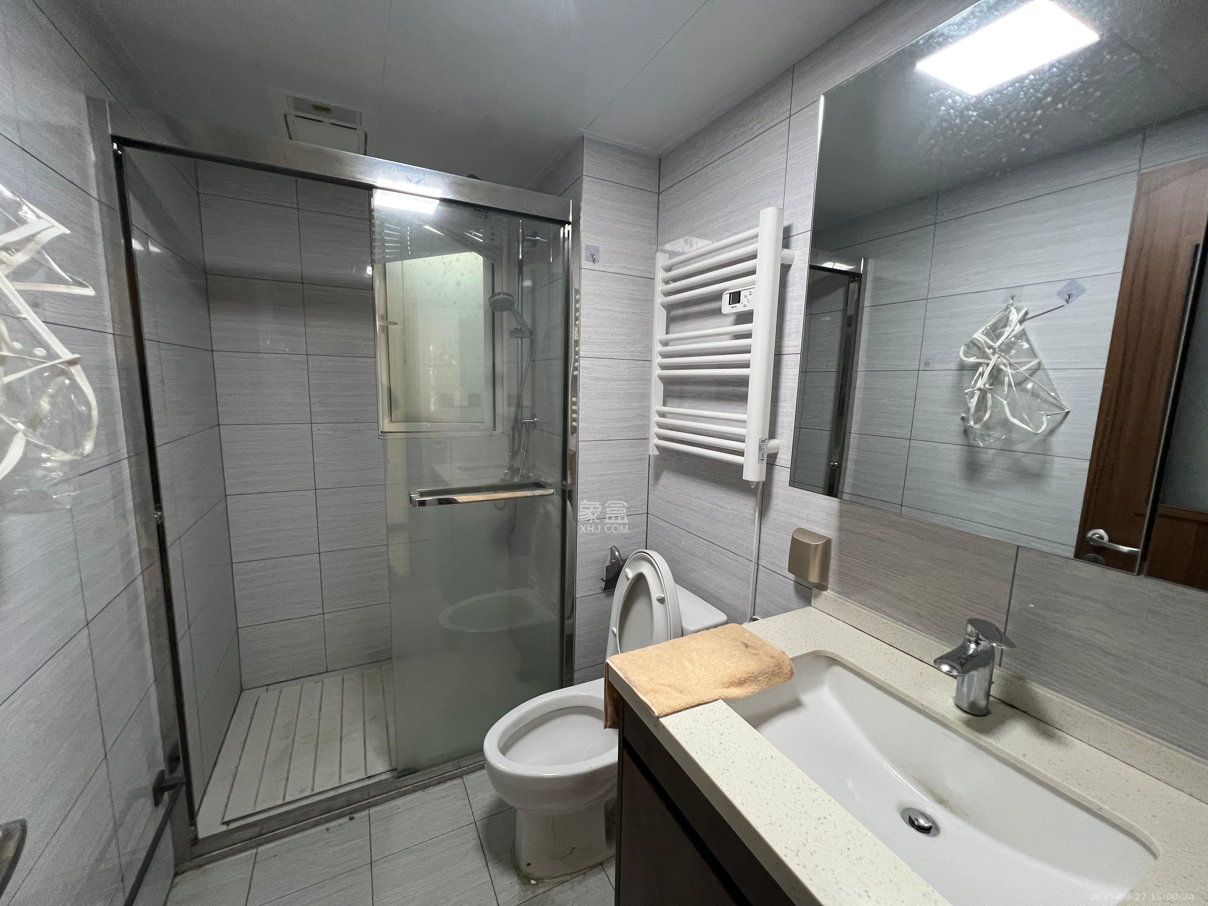 中欣楚天御府E区  3室2厅2卫    3800.0元/月室内图