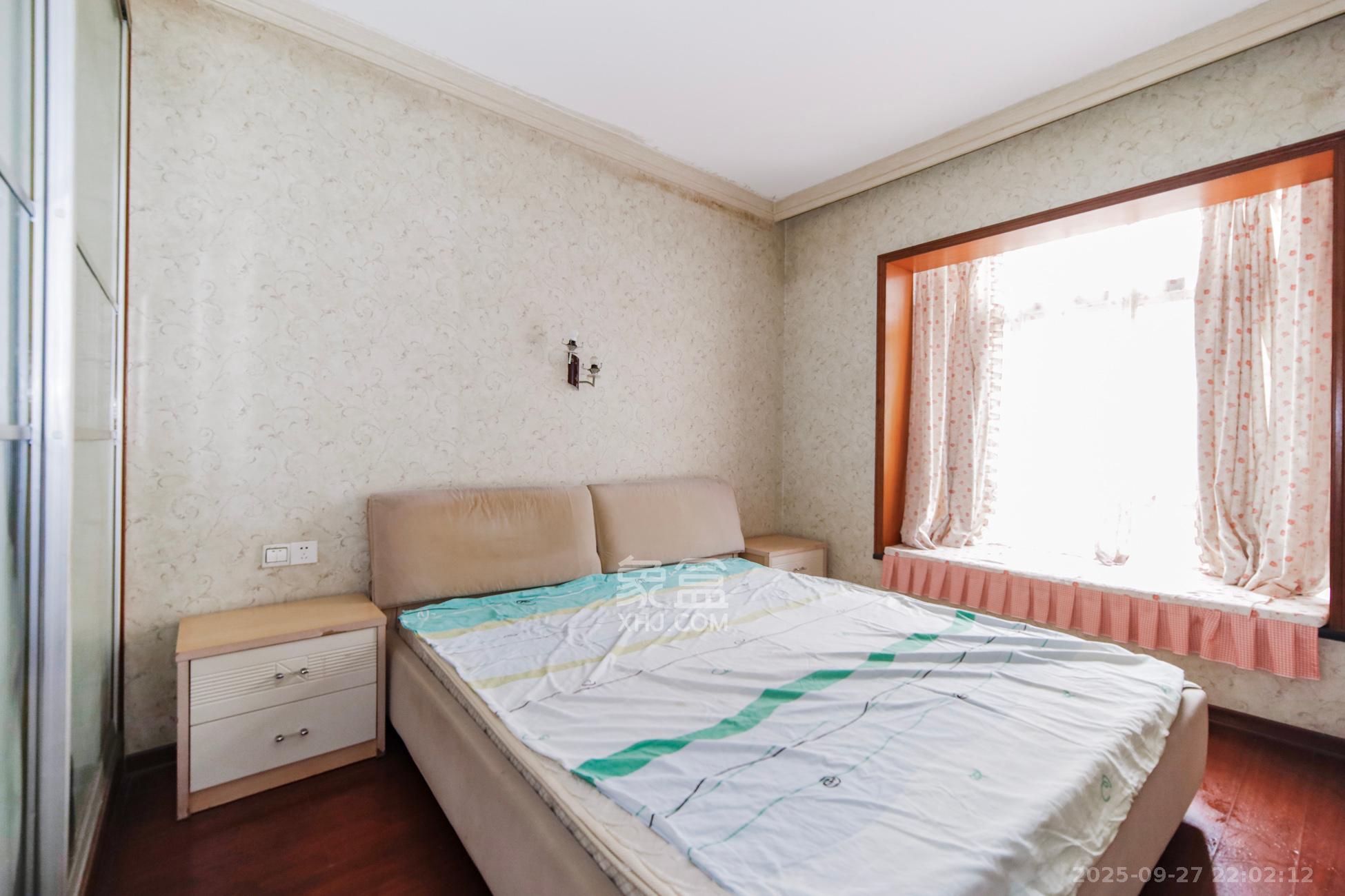 金信阳光在线  2室2厅1卫    42.8万卧室