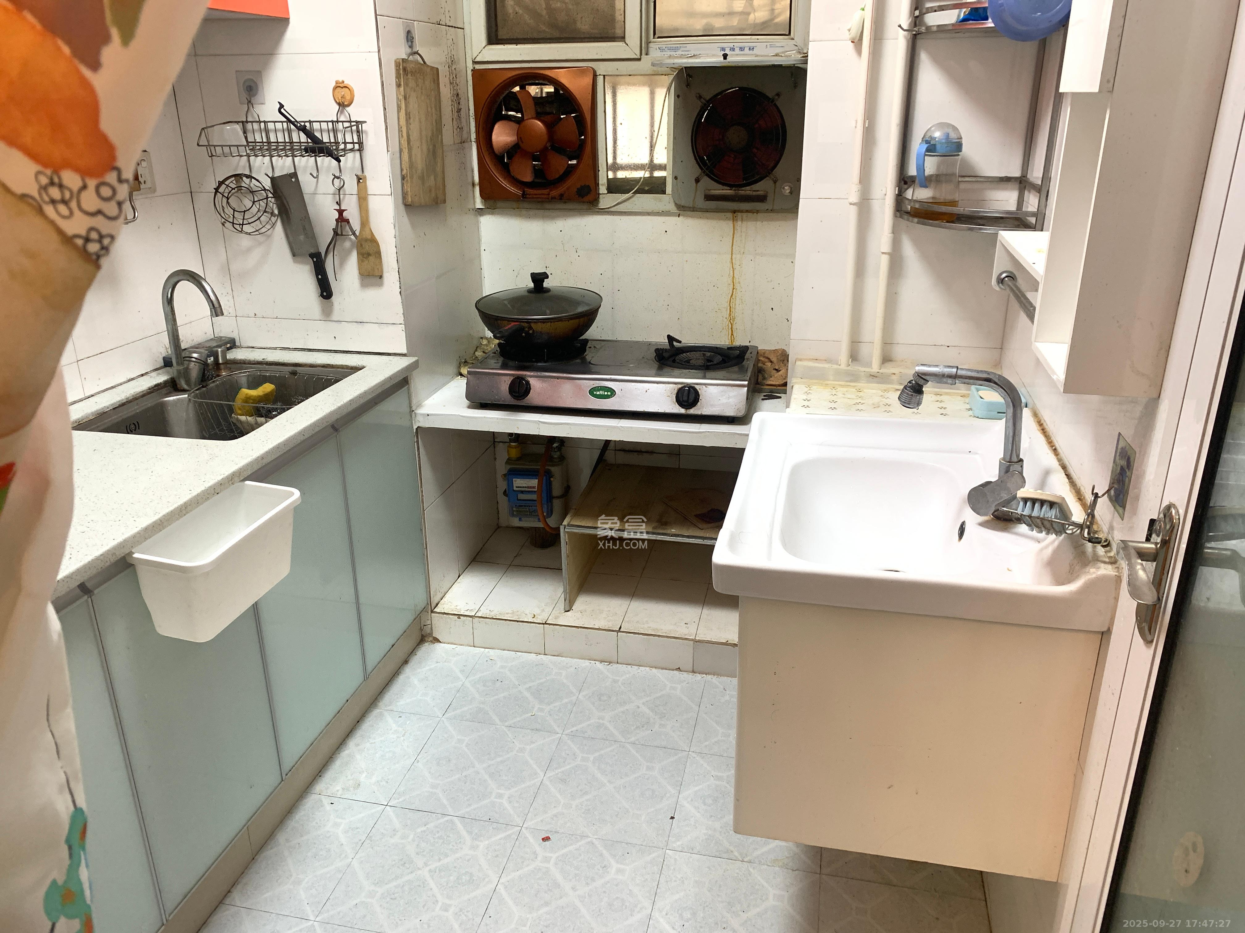 桂花路铁建宿舍 2室1厅1卫 1400.0元/月 桂花路铁建宿舍 2室1厅1卫 1400.0元/月室内图