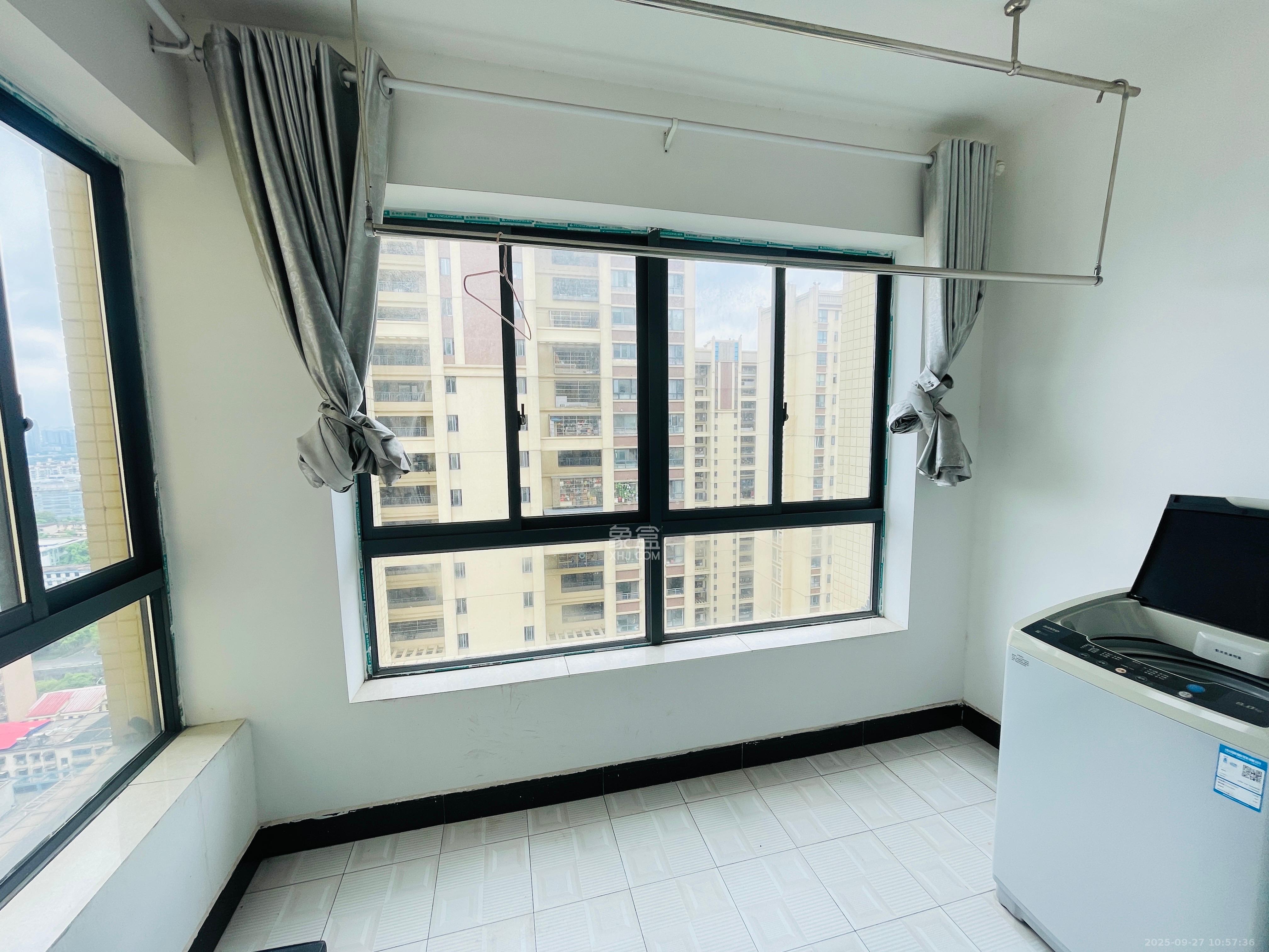 兰亭都荟(璟峰苑) 3室2厅2卫 3300.0元/月 兰亭都荟(璟峰苑) 3室2厅2卫 3300.0元/月室内图