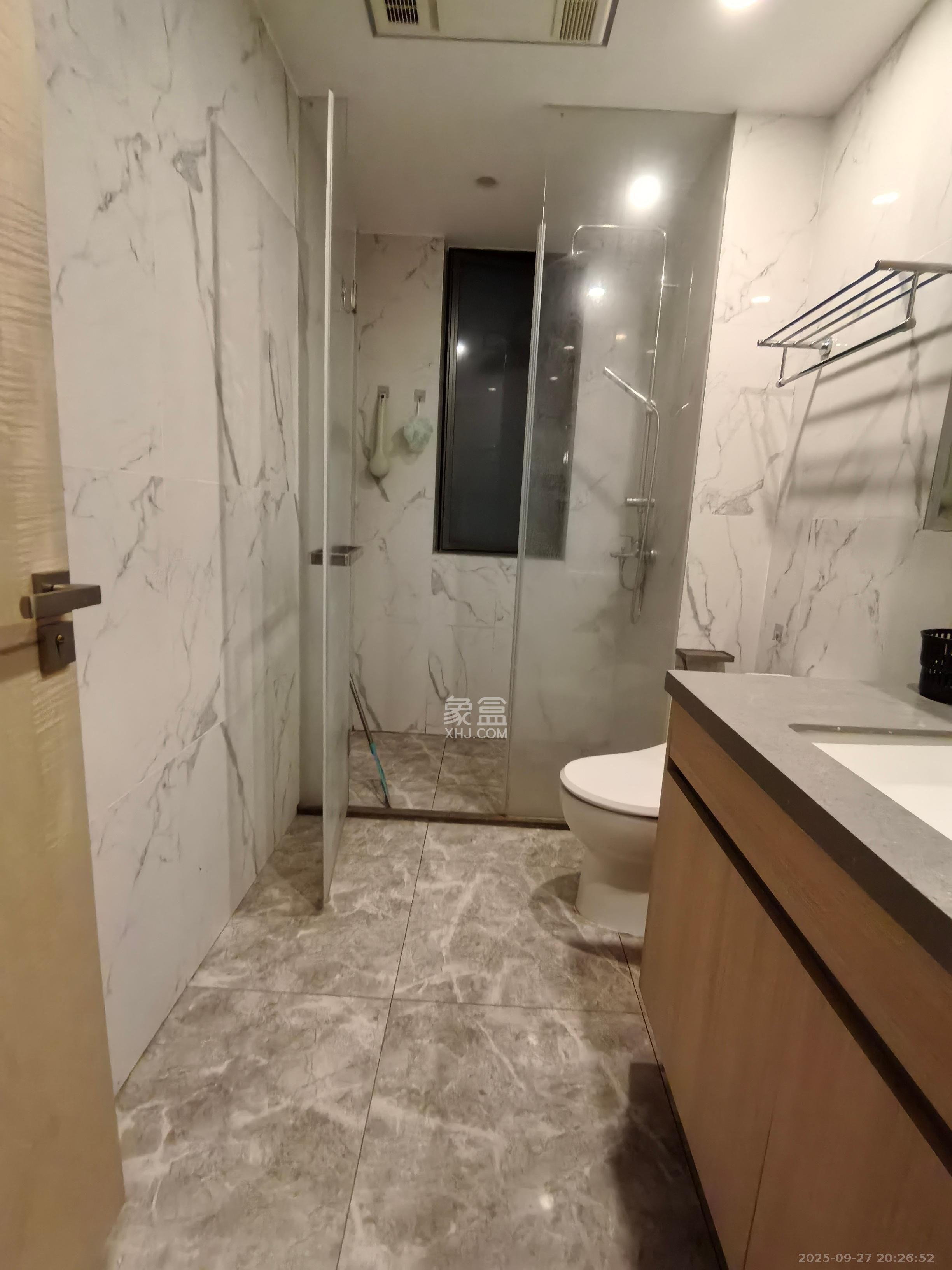 复地滨江金融中心 3室2厅2卫 3900.0元/月 复地滨江金融中心 3室2厅2卫 3900.0元/月室内图