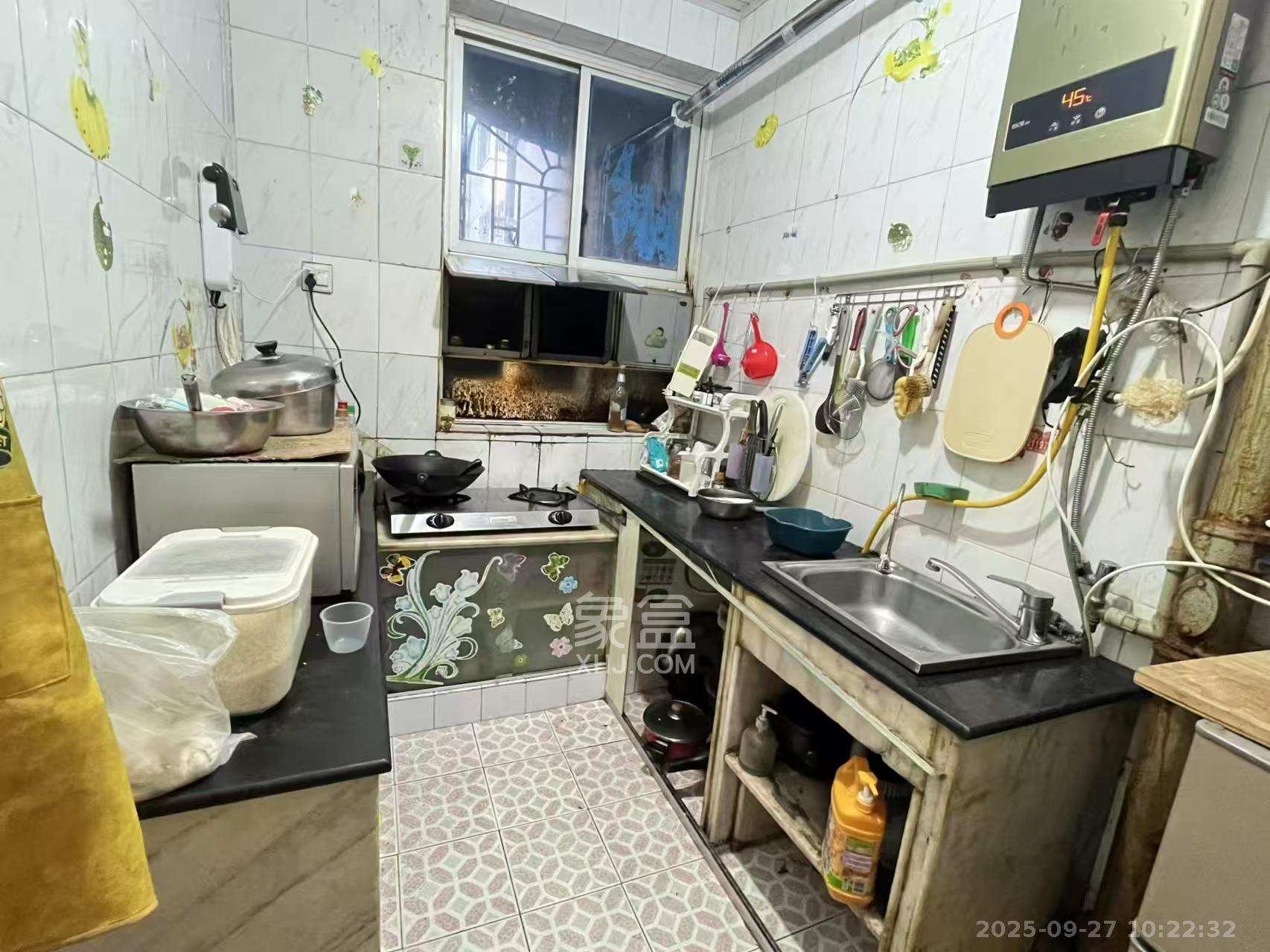 德政园  2室1厅1卫    1500.0元/月 德政园  2室1厅1卫    1500.0元/月室内图