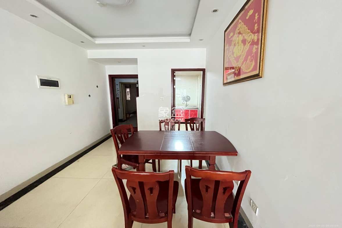 昆仑和府  3室2厅1卫    1400.0元/月 昆仑和府  3室2厅1卫    1400.0元/月室内图