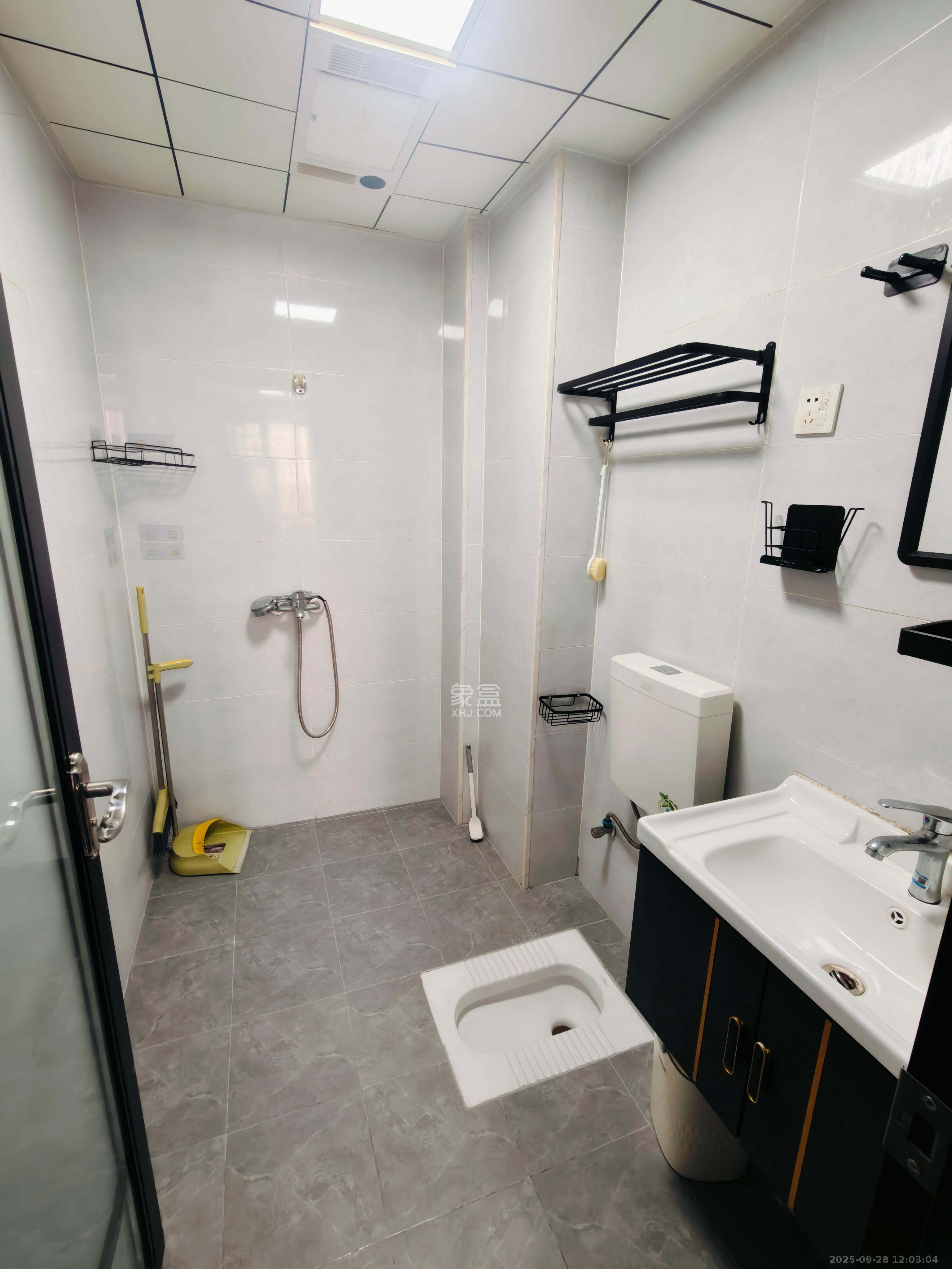 里约荟  1室1厅1卫    2300.0元/月室内图