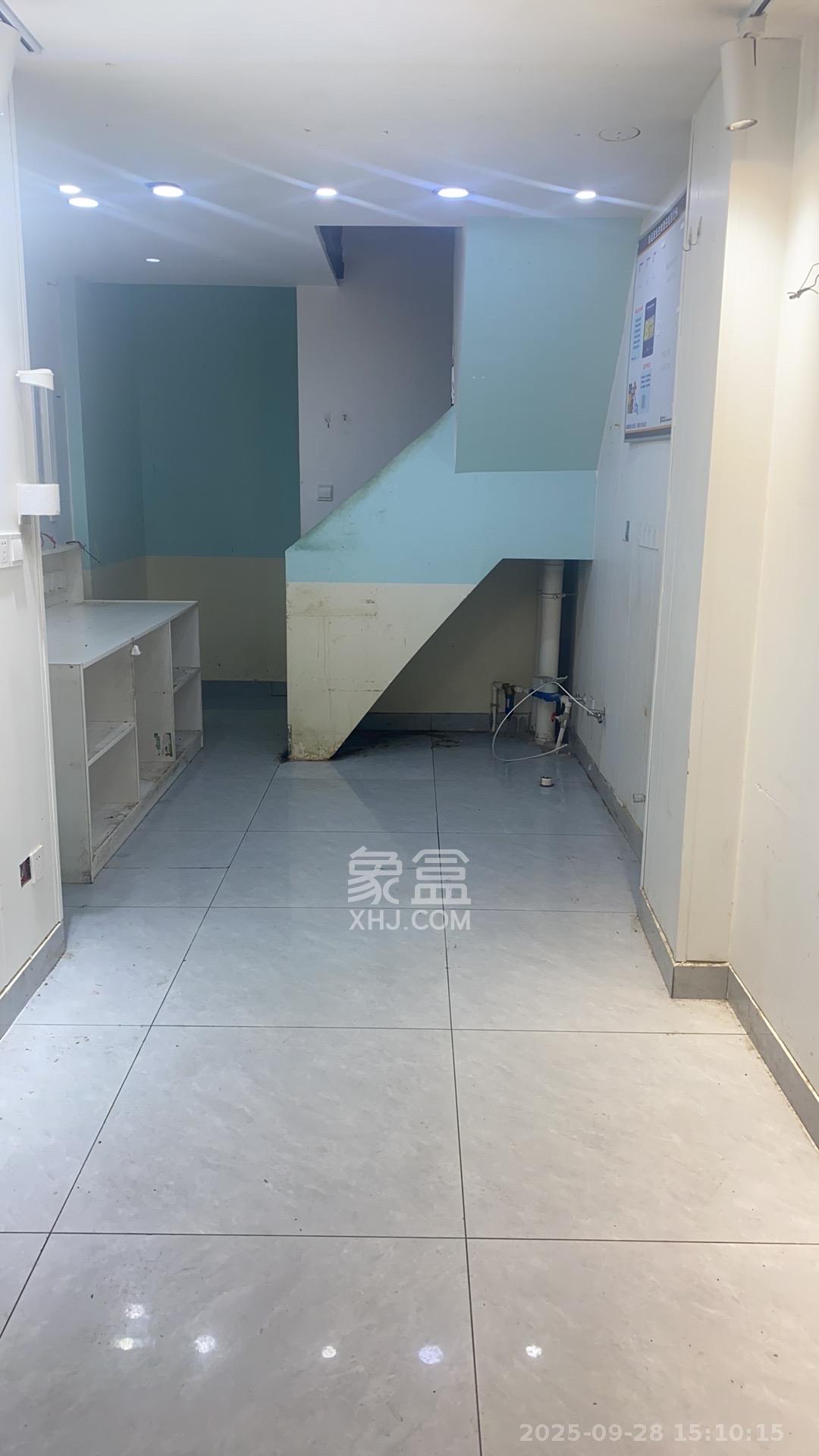 龙湖铂金岛   20.28㎡      5500.0元/月室内图