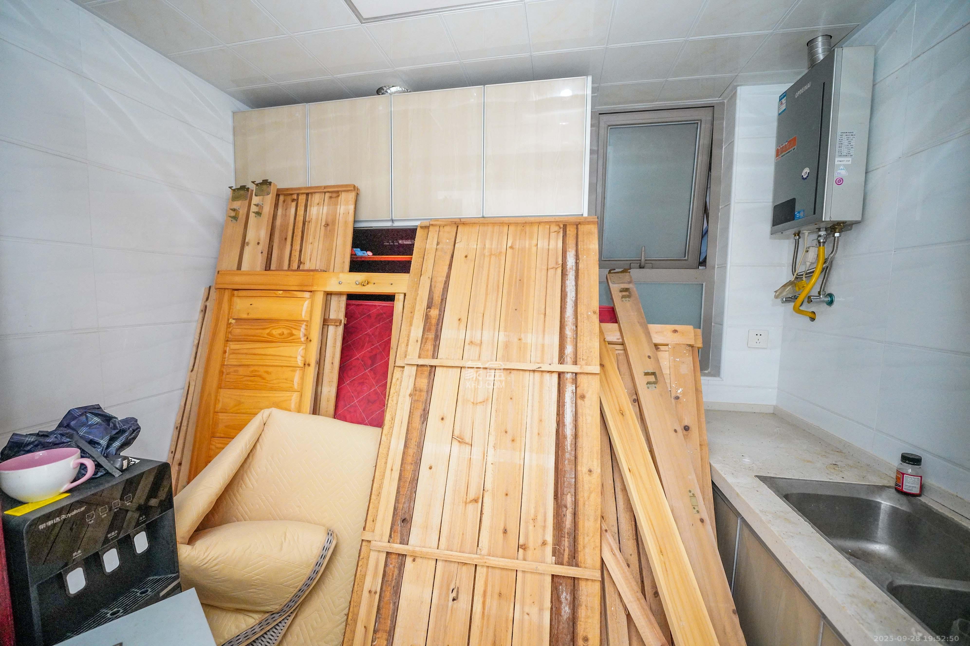 怡海星城  2室2厅1卫    40.0万其他