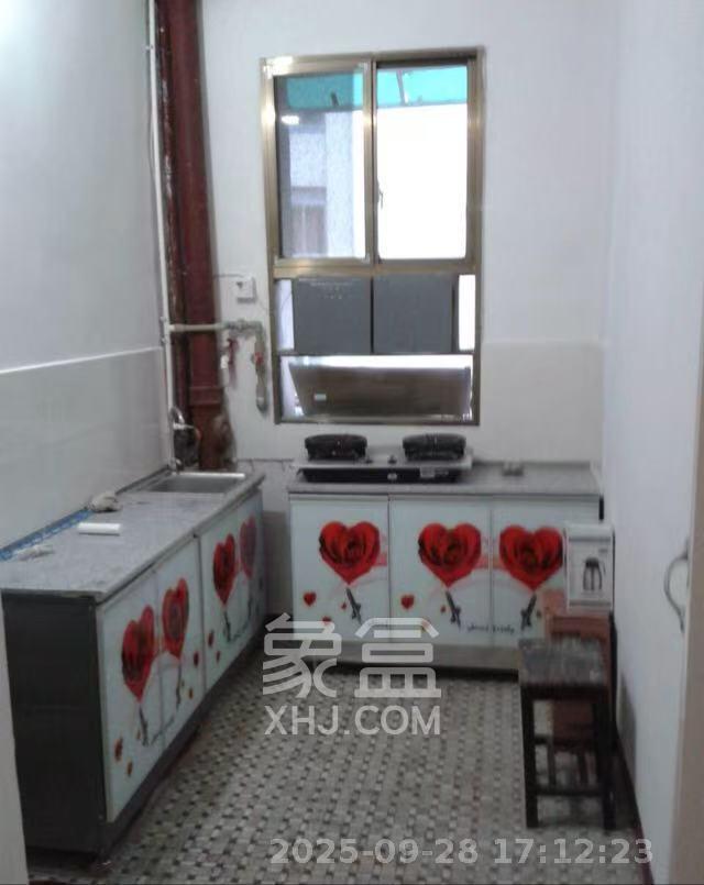 石子冲巷 4室1厅1卫 2500.0元/月 石子冲巷 4室1厅1卫 2500.0元/月室内图