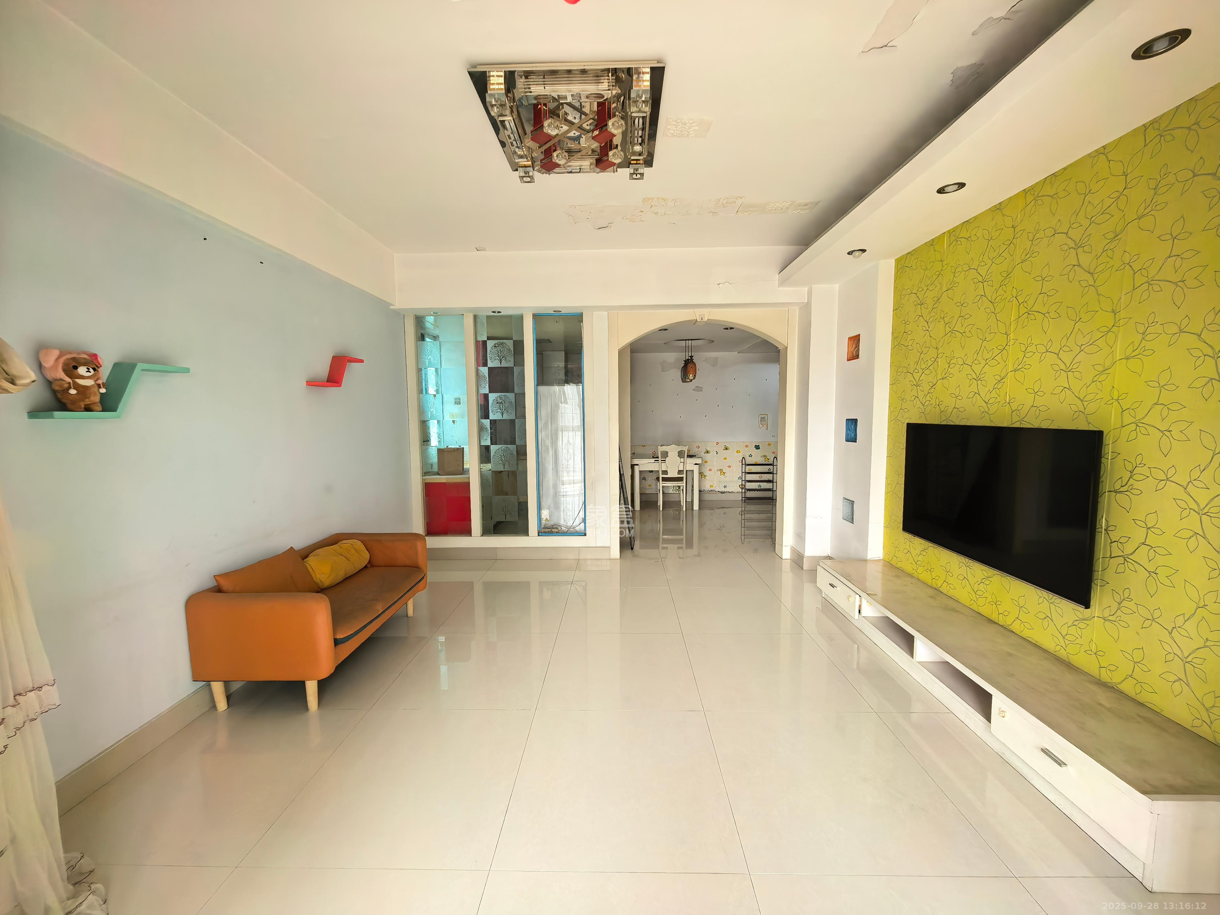 城市山水豪园（山水城市风景）  2室2厅1卫    2200.0元/月室内图