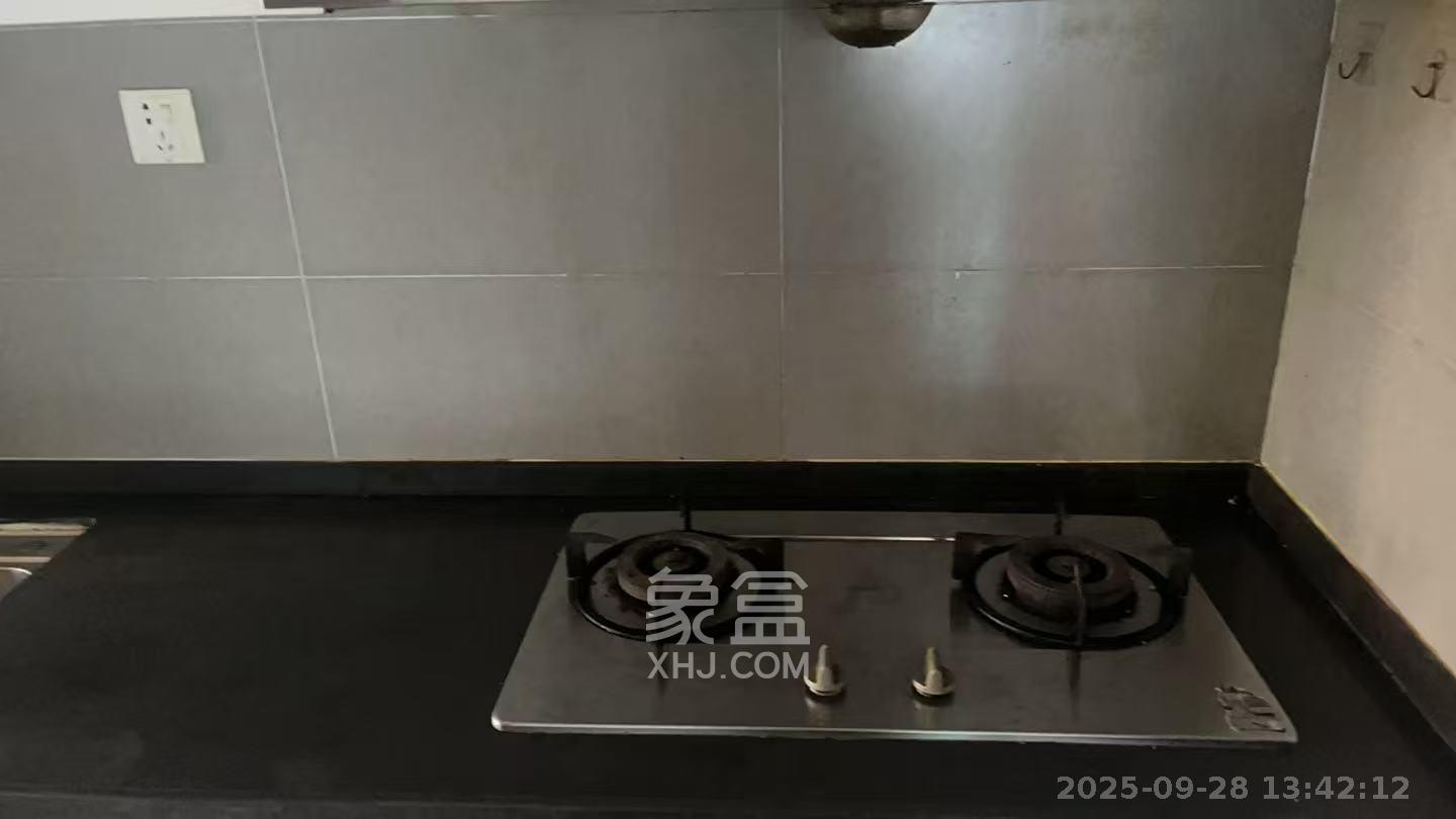 时代倾城二期  1室1厅1卫   1800.00元/月室内图