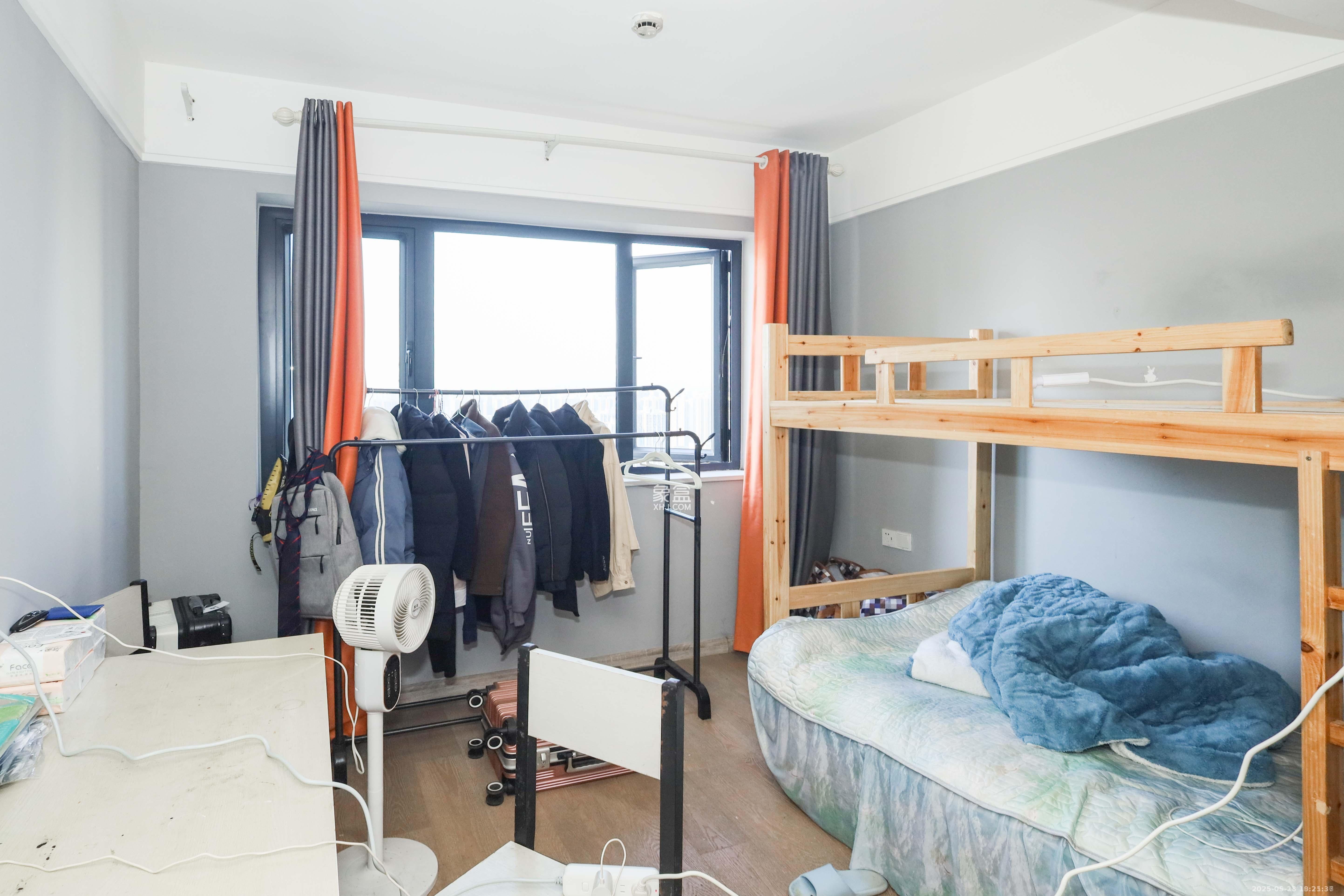 南山梅溪一方 4室2厅2卫 3800.0元/月 南山梅溪一方 4室2厅2卫 3800.0元/月室内图