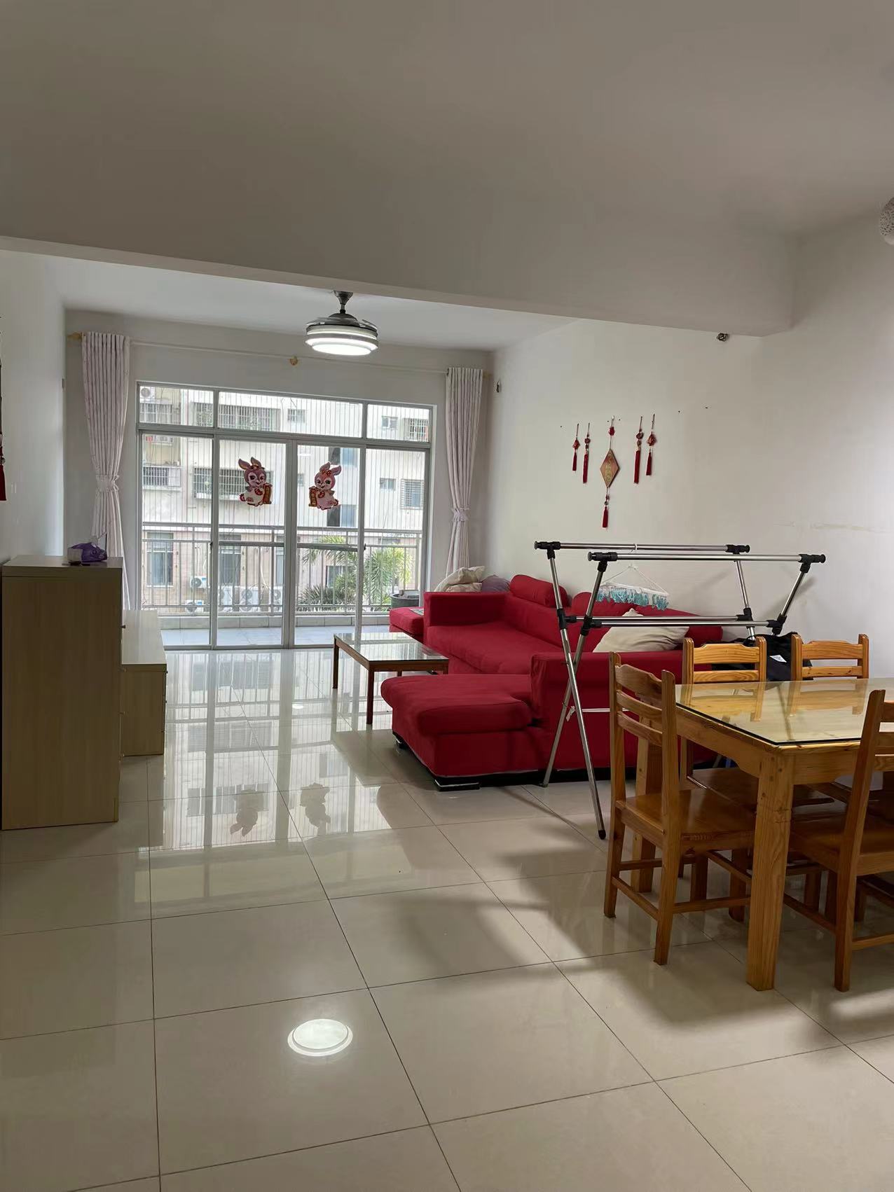 泽丰花园 2室2厅1卫 2500.0元/月 泽丰花园 2室2厅1卫 2500.0元/月室内图