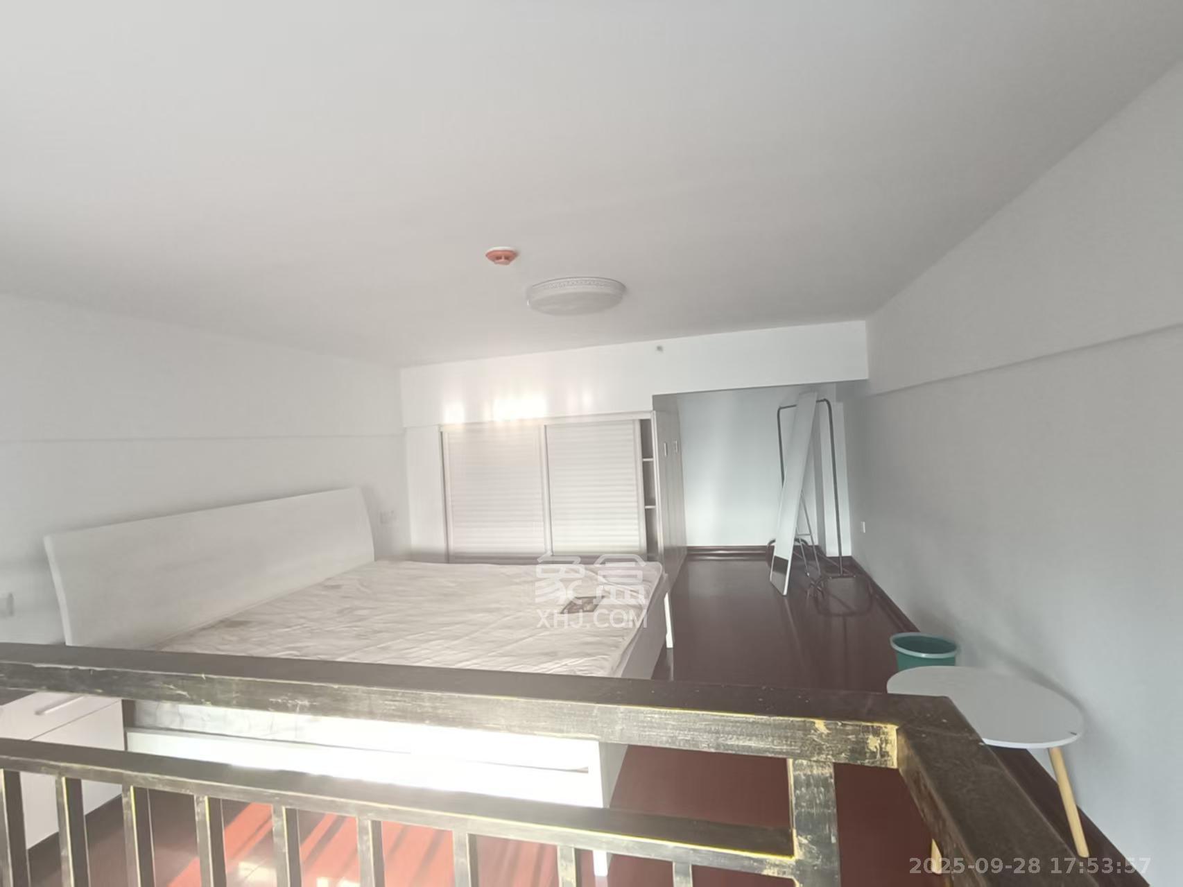 艾美潇湘 1室1厅1卫 1300.0元/月 艾美潇湘 1室1厅1卫 1300.0元/月室内图