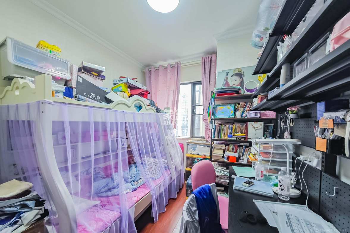 五江天街北区 4室2厅2卫 125.0万 五江天街北区 4室2厅2卫 125.0万卧室