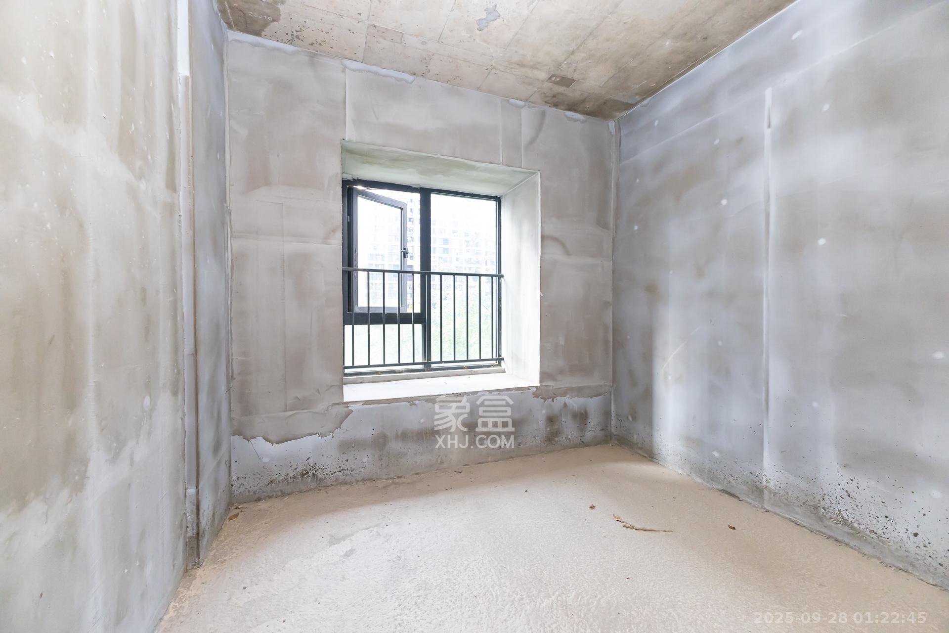 越秀湘江星汇城二期  1室0厅0卫    230.0万卧室