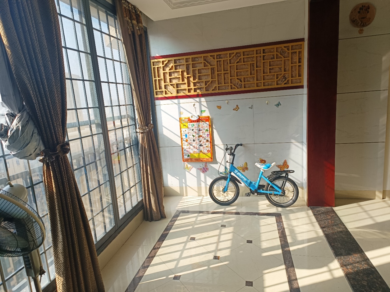 御景华庭 4室2厅2卫 2000.0元/月 御景华庭 4室2厅2卫 2000.0元/月室内图