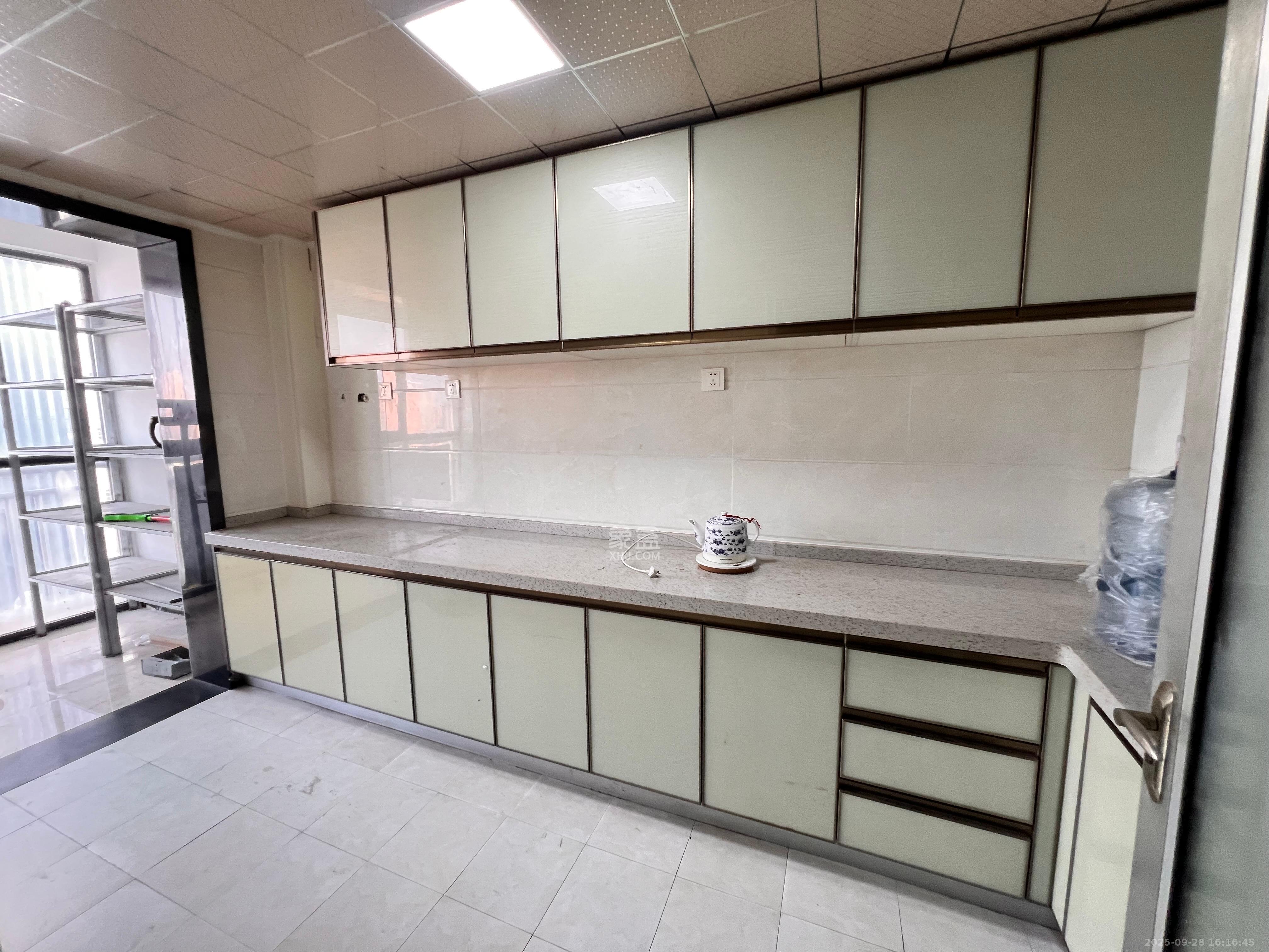 建安新商汇 4室2厅1卫 11000.0元/月 建安新商汇 4室2厅1卫 11000.0元/月室内图