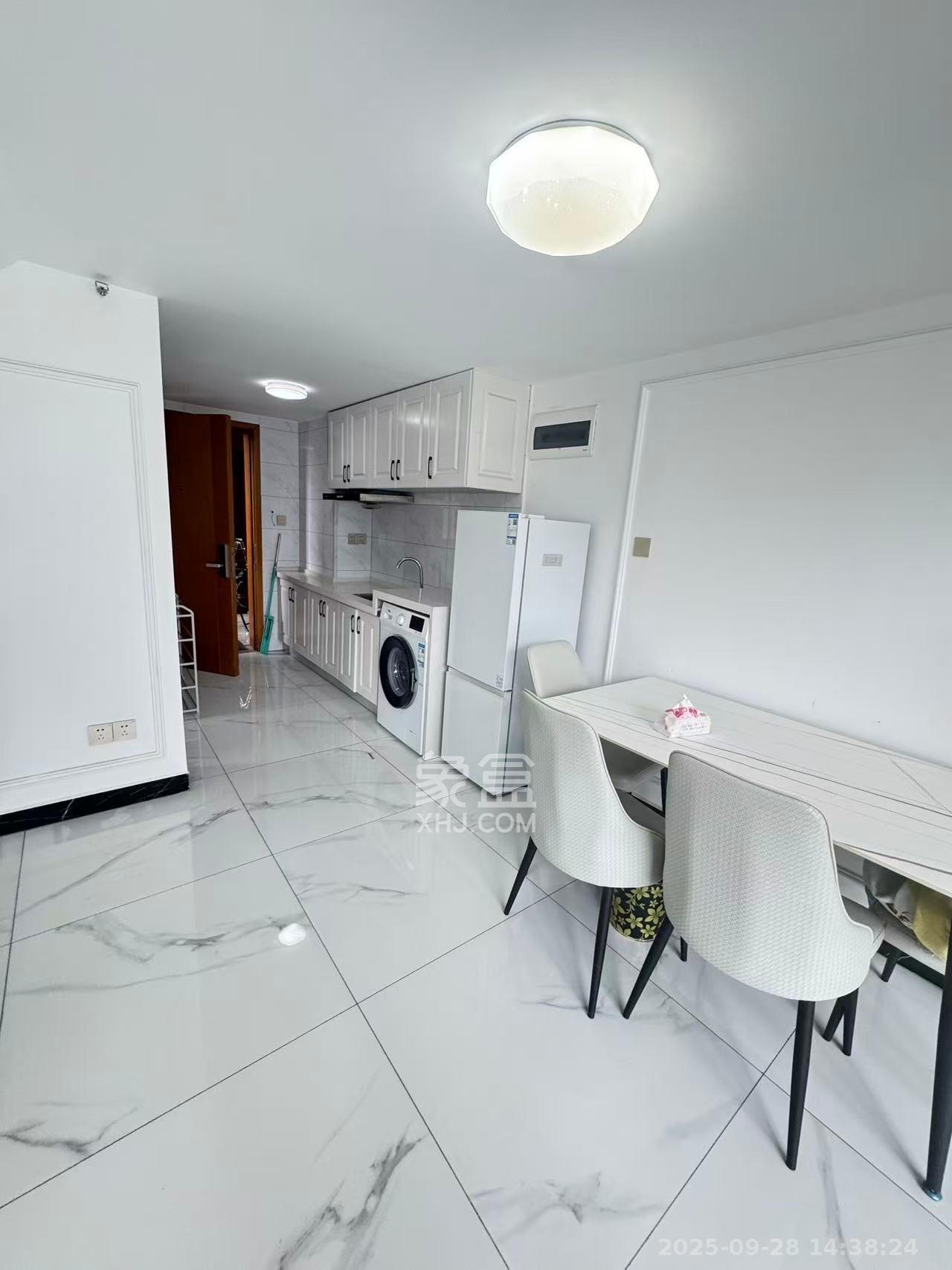 明昇壹城(明昇时代广场)三期 2室1厅1卫 2300.0元/月 明昇壹城(明昇时代广场)三期 2室1厅1卫 2300.0元/月室内图