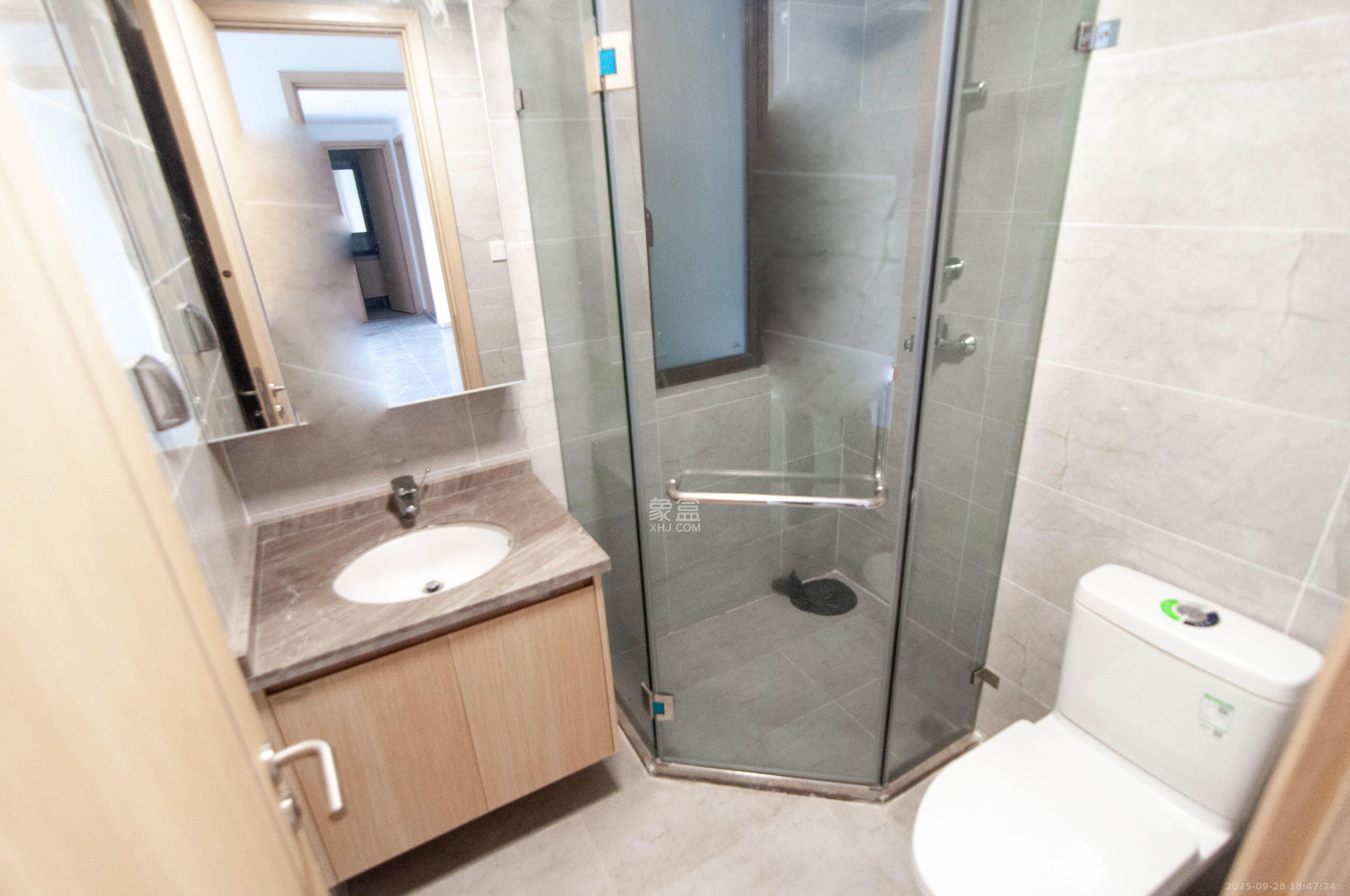 梅溪湖玺悦(新城金茂梦想玺悦) 3室2厅2卫 2700.0元/月 梅溪湖玺悦(新城金茂梦想玺悦) 3室2厅2卫 2700.0元/月室内图