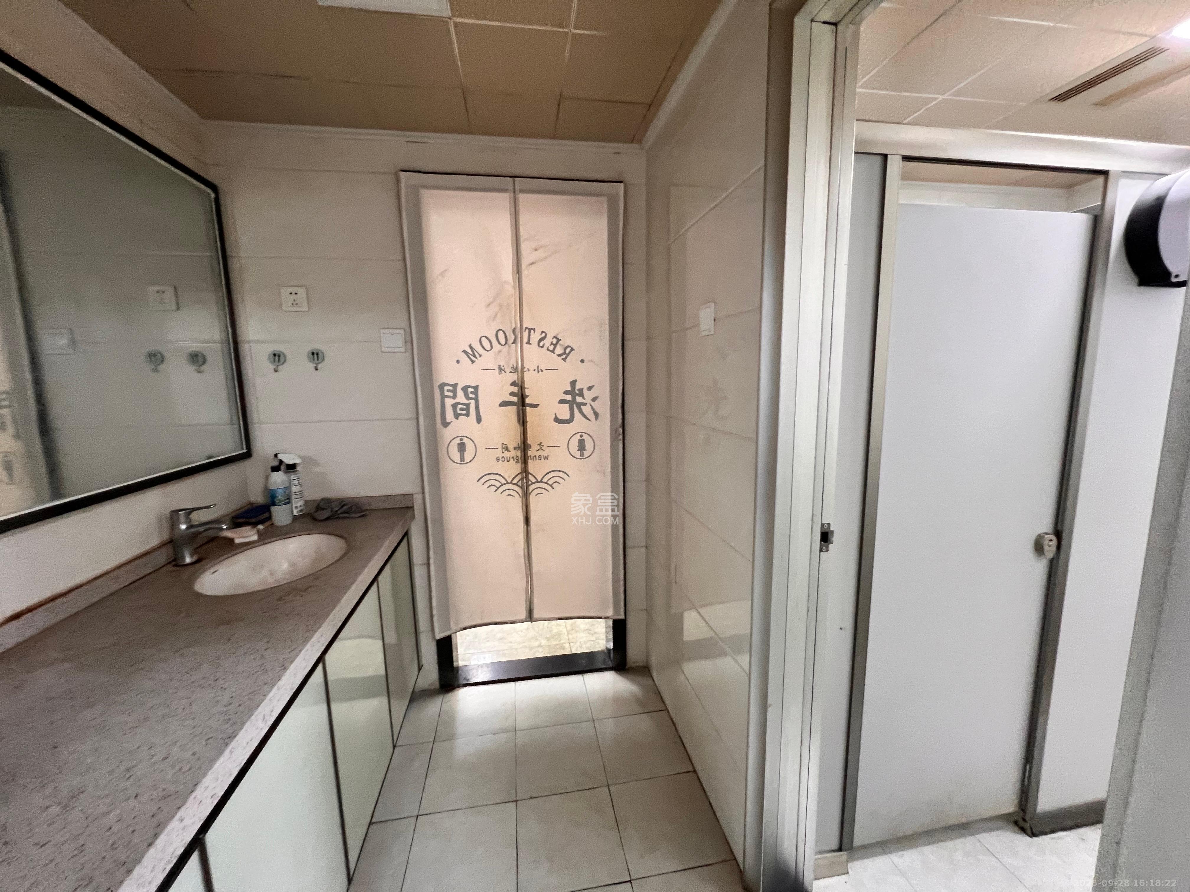 建安新商汇  4室1厅1卫    11000.0元/月室内图