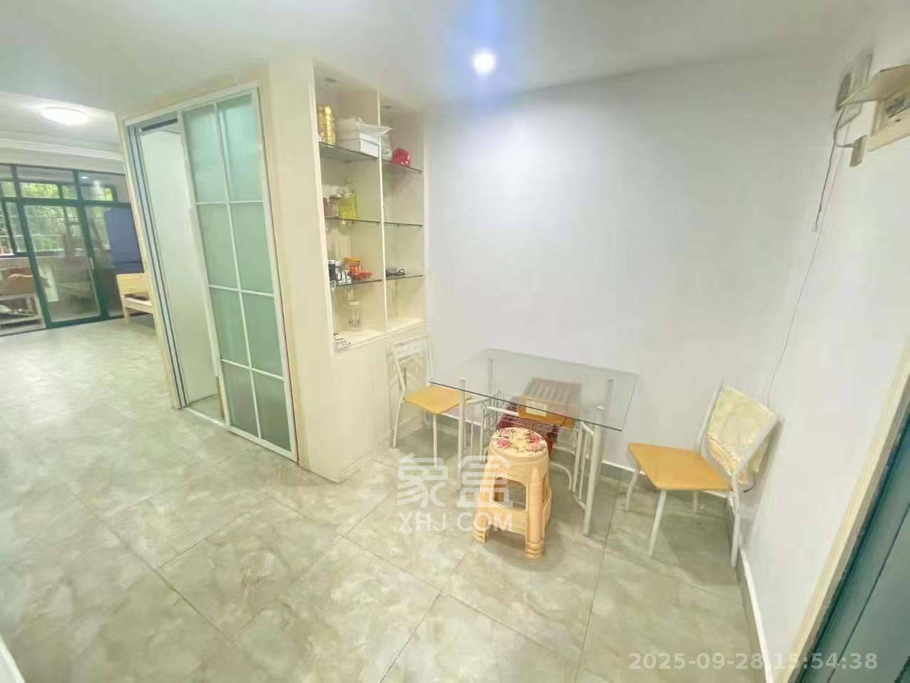 华盛家园  2室2厅1卫    1700.0元/月室内图