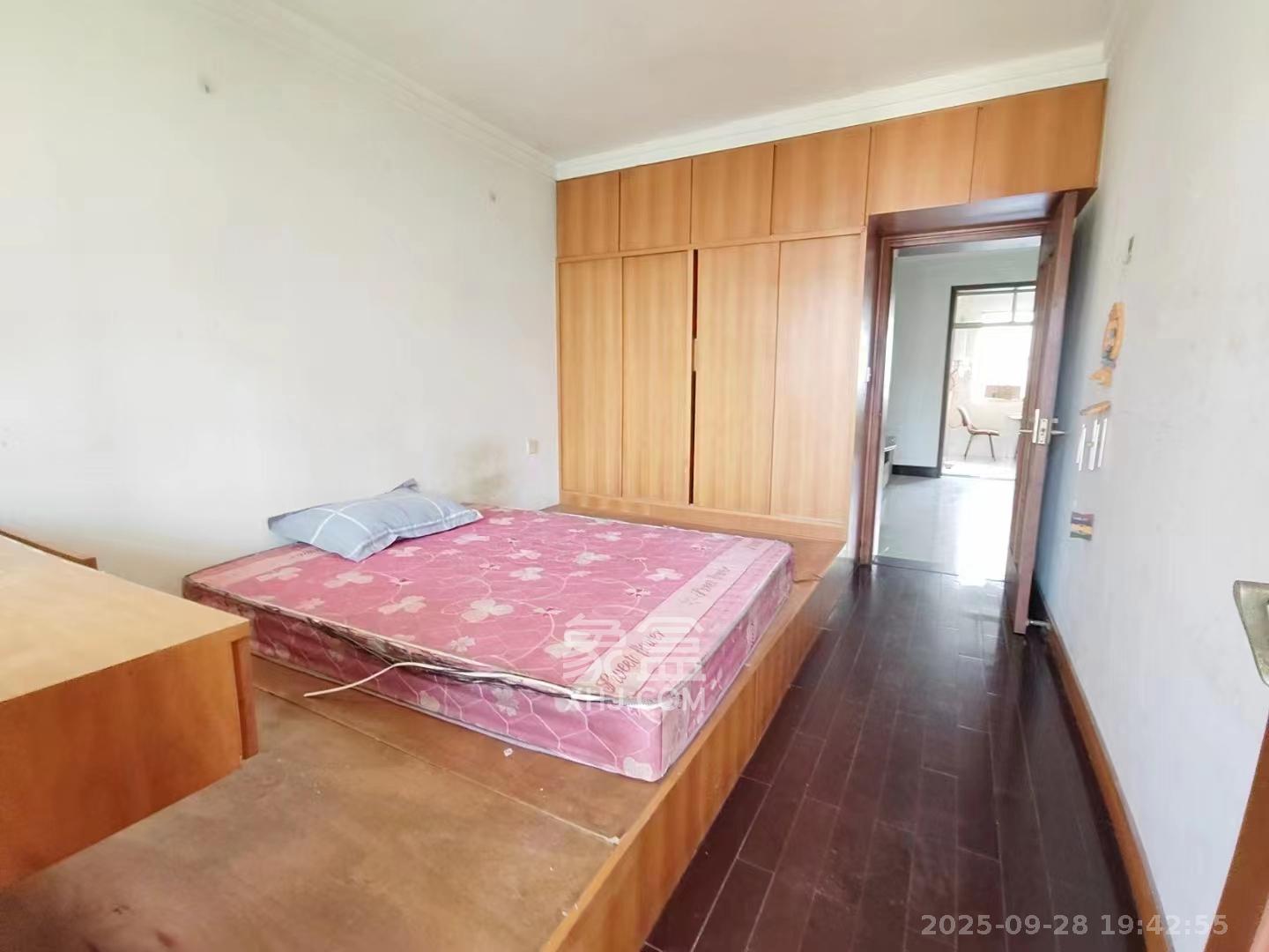 动力北苑 1室1厅1卫 1400.0元/月 动力北苑 1室1厅1卫 1400.0元/月室内图