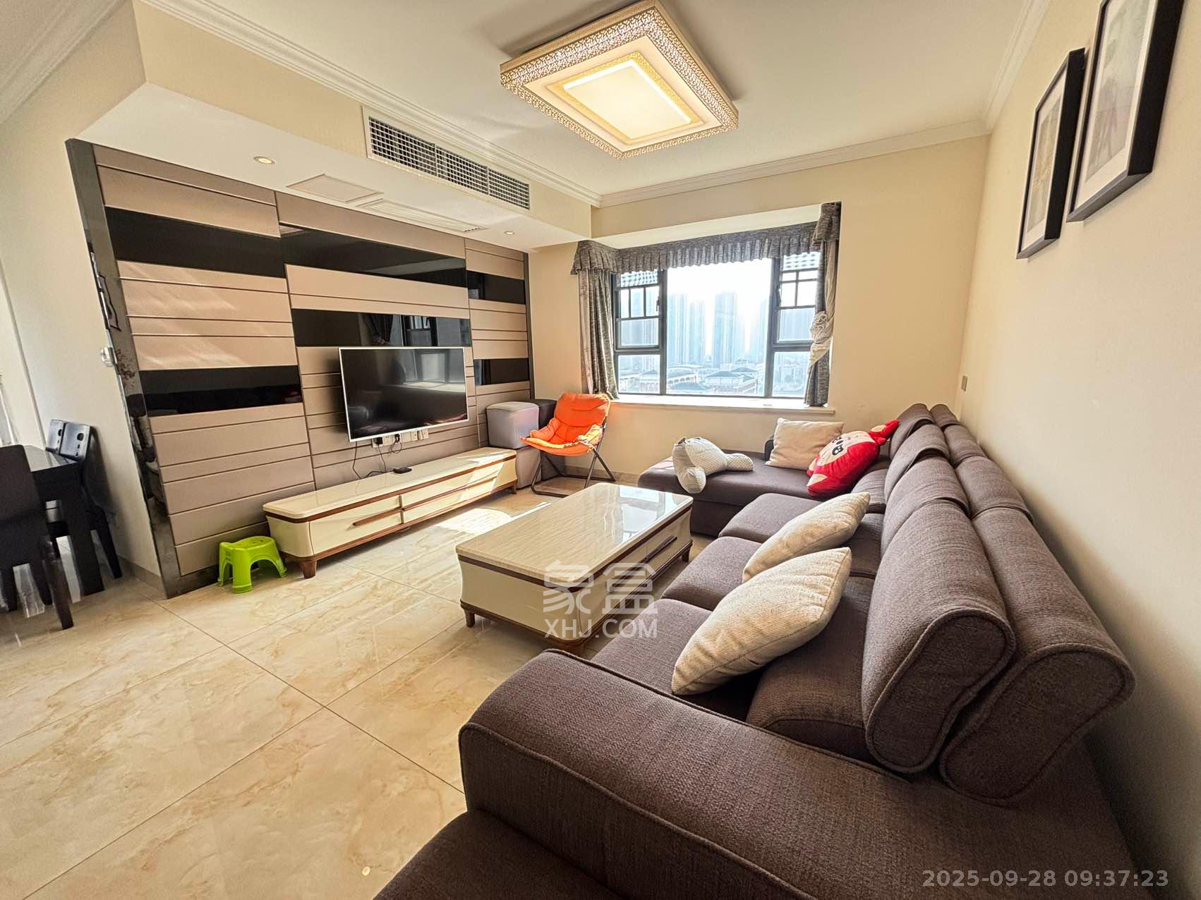 中国铁建梅溪青秀一期 4室2厅2卫 2700.0元/月 中国铁建梅溪青秀一期 4室2厅2卫 2700.0元/月室内图